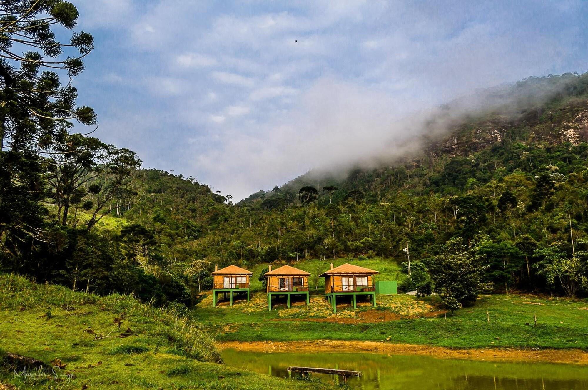 Vista Exterior Pousada Caminho dos Ipês