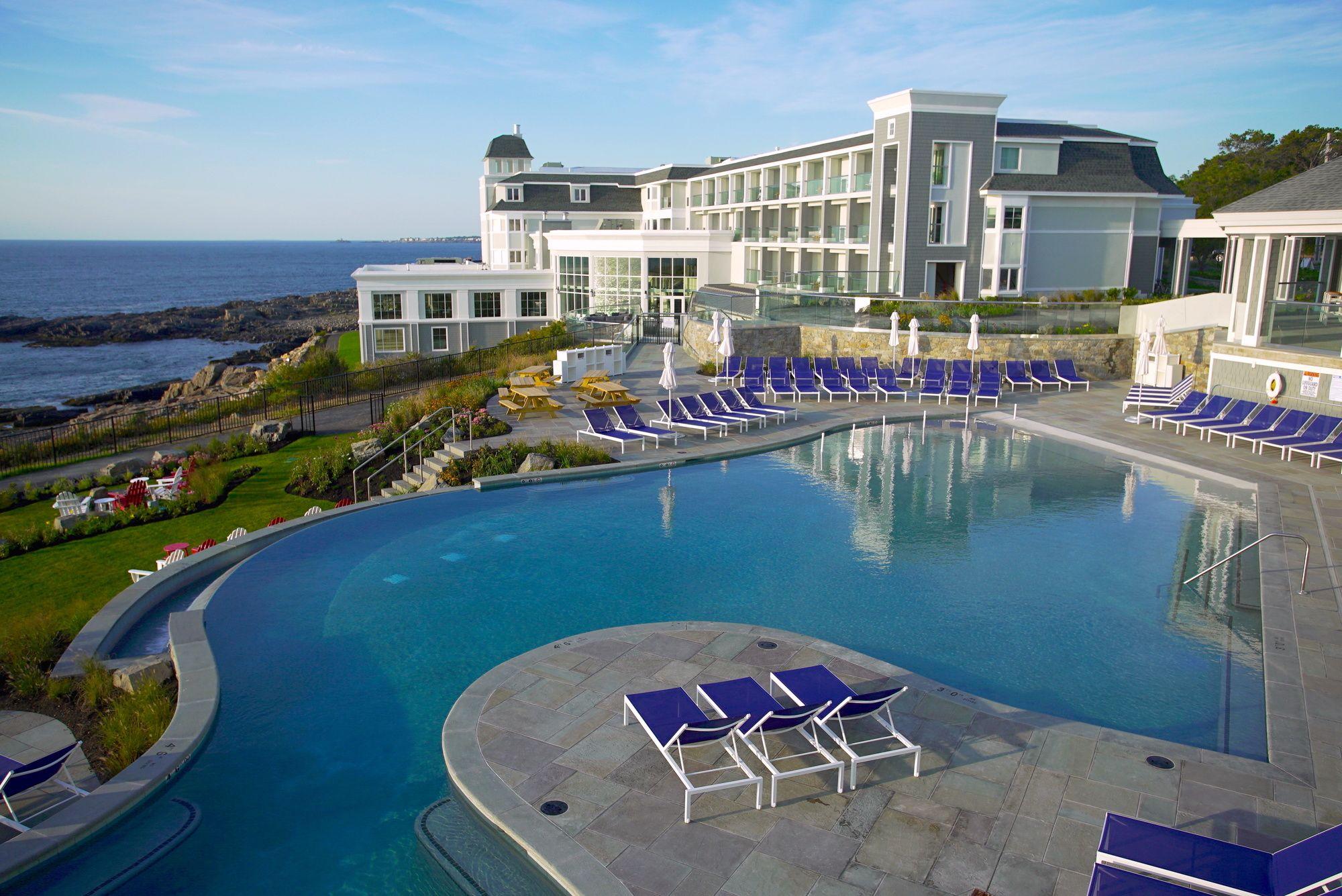 Vista Exterior Cliff House Maine
