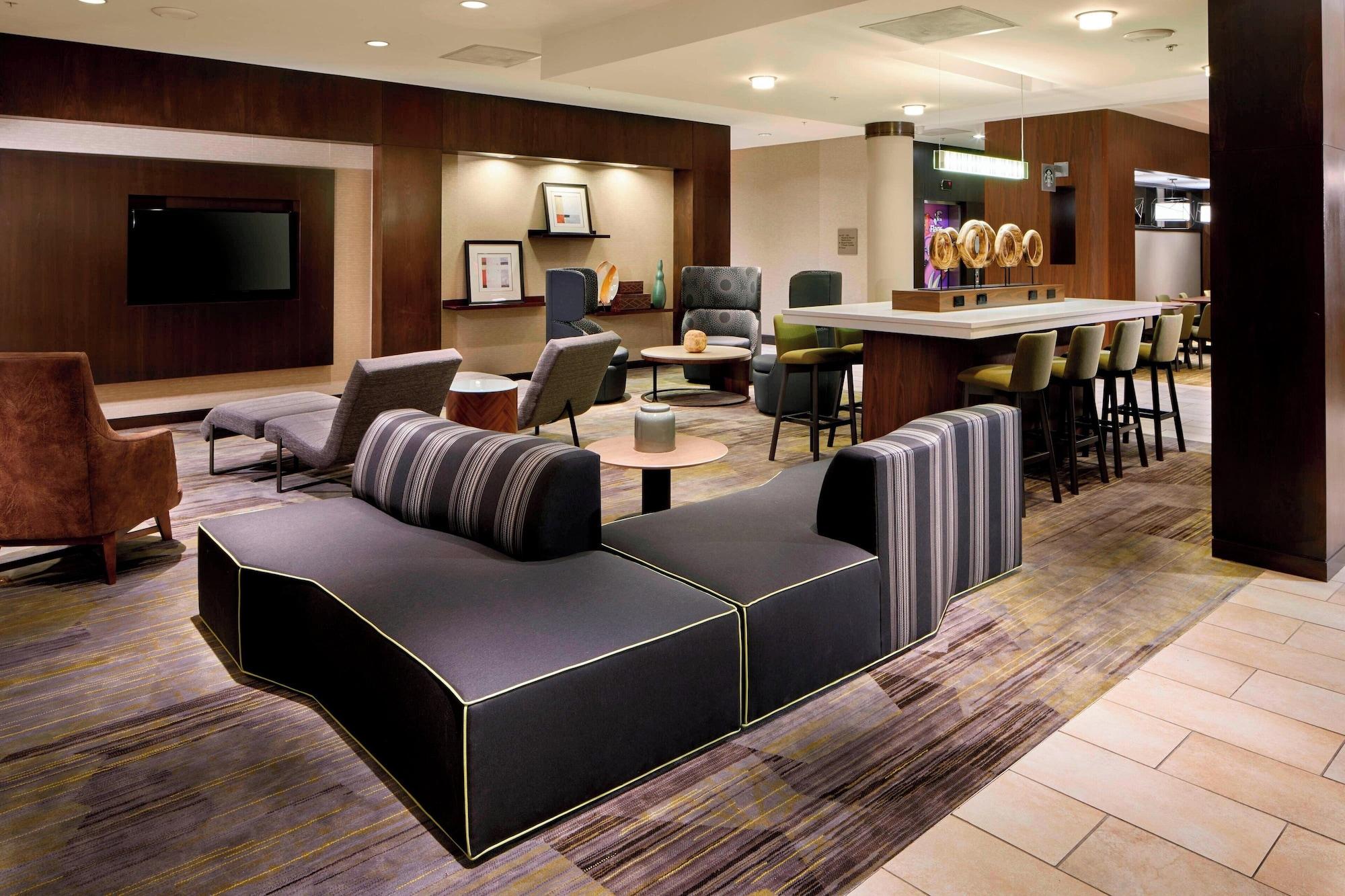 Vista Lobby Courtyard by Marriott San Antonio Six Flags at The Rim