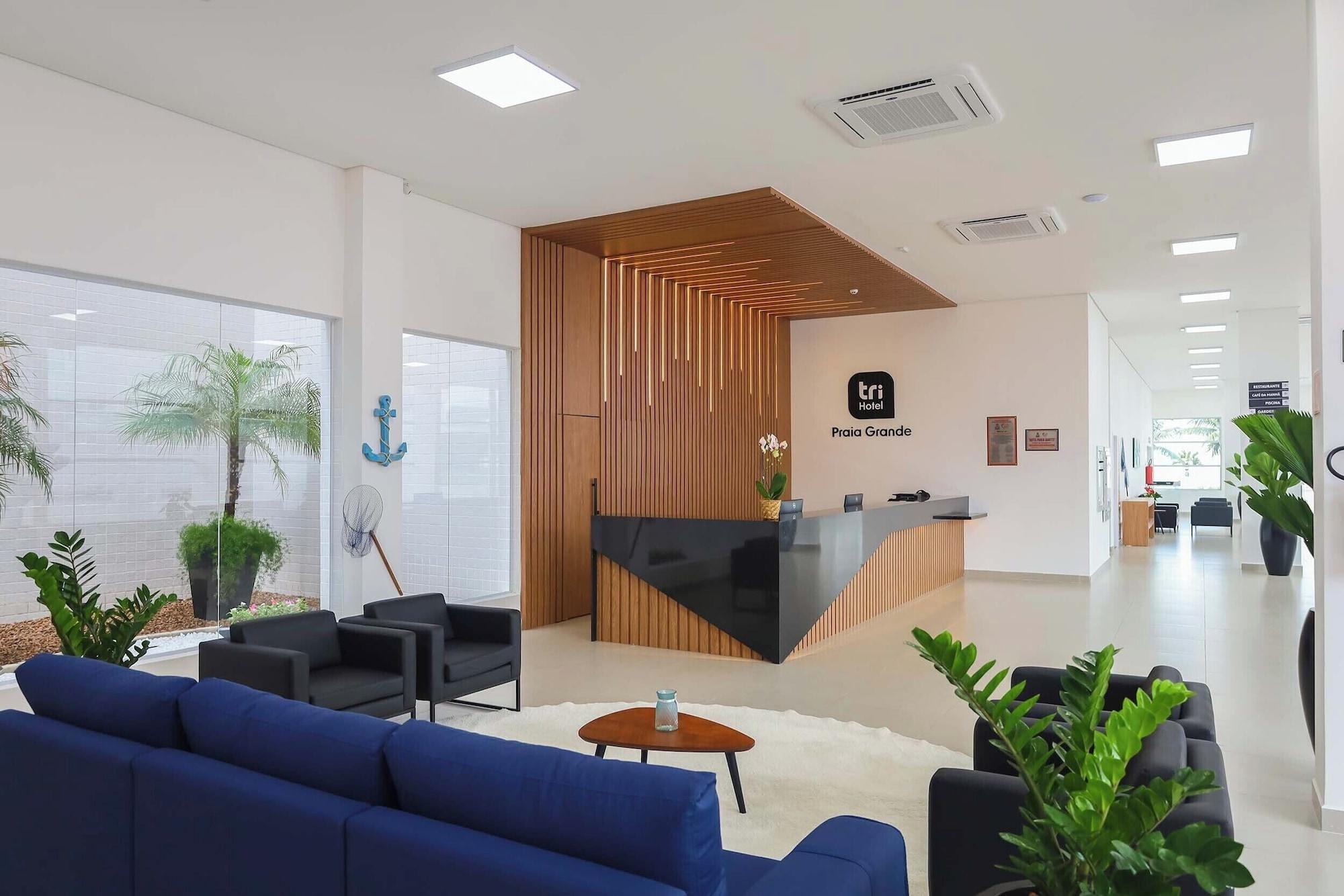 Vista Lobby Tri Hotel Praia Grande