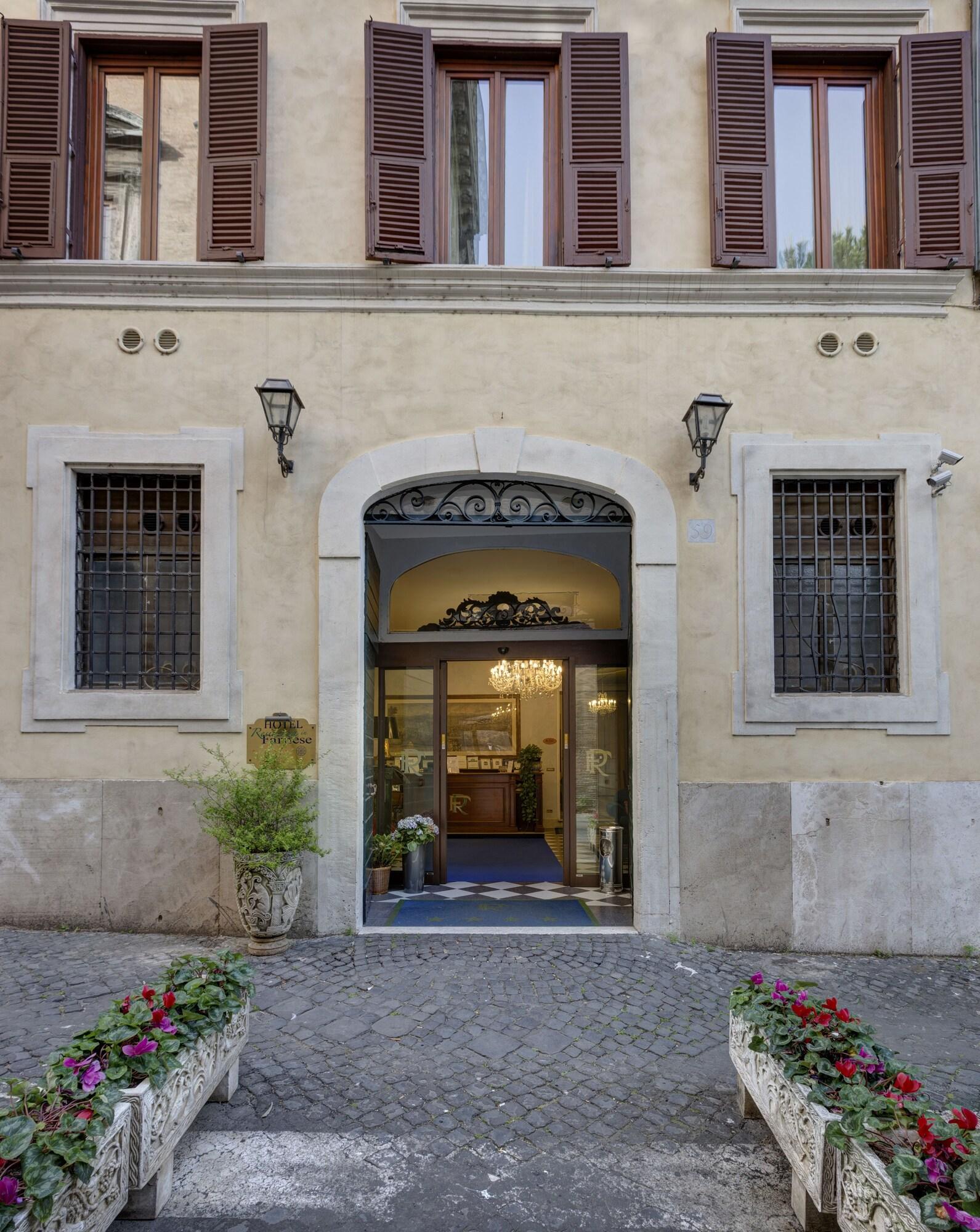Vista Exterior Hotel Residenza In Farnese