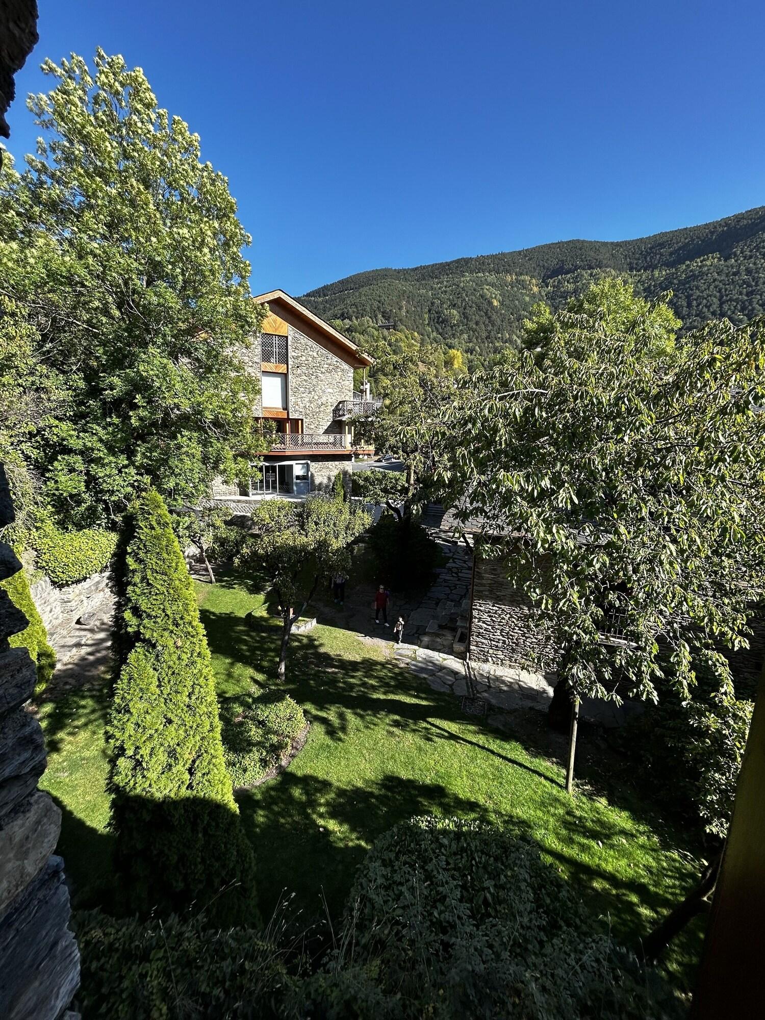 Vista Exterior Hotel Rural Santa Bàrbara de la Vall d'Ordino