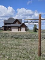 Alquiler Vacacional - Cove Ct Cabin Island Park Idaho ~Theater rm & boat dock/ramp access ~ Sleeps 18