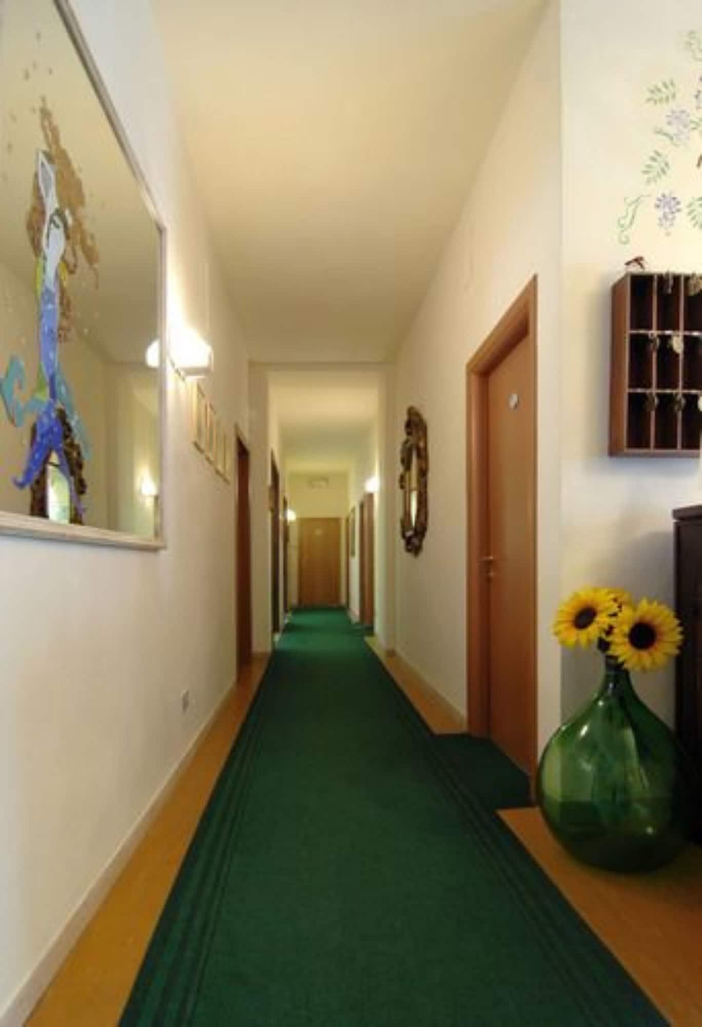 Varios Hotel Dalì