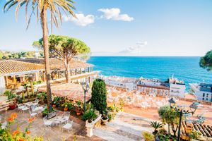 Alojamiento - Hotel Roger de Flor Seleqtta