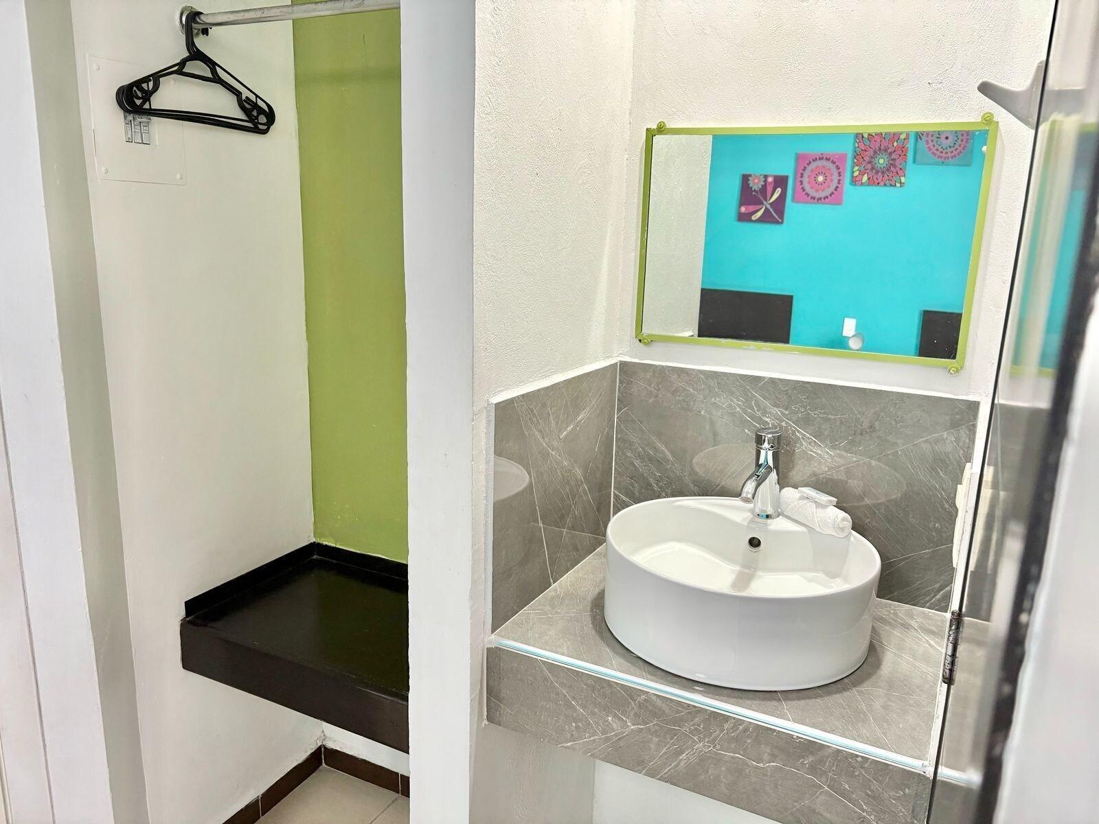 Equipamiento de Habitación HOTEL PLAZHA