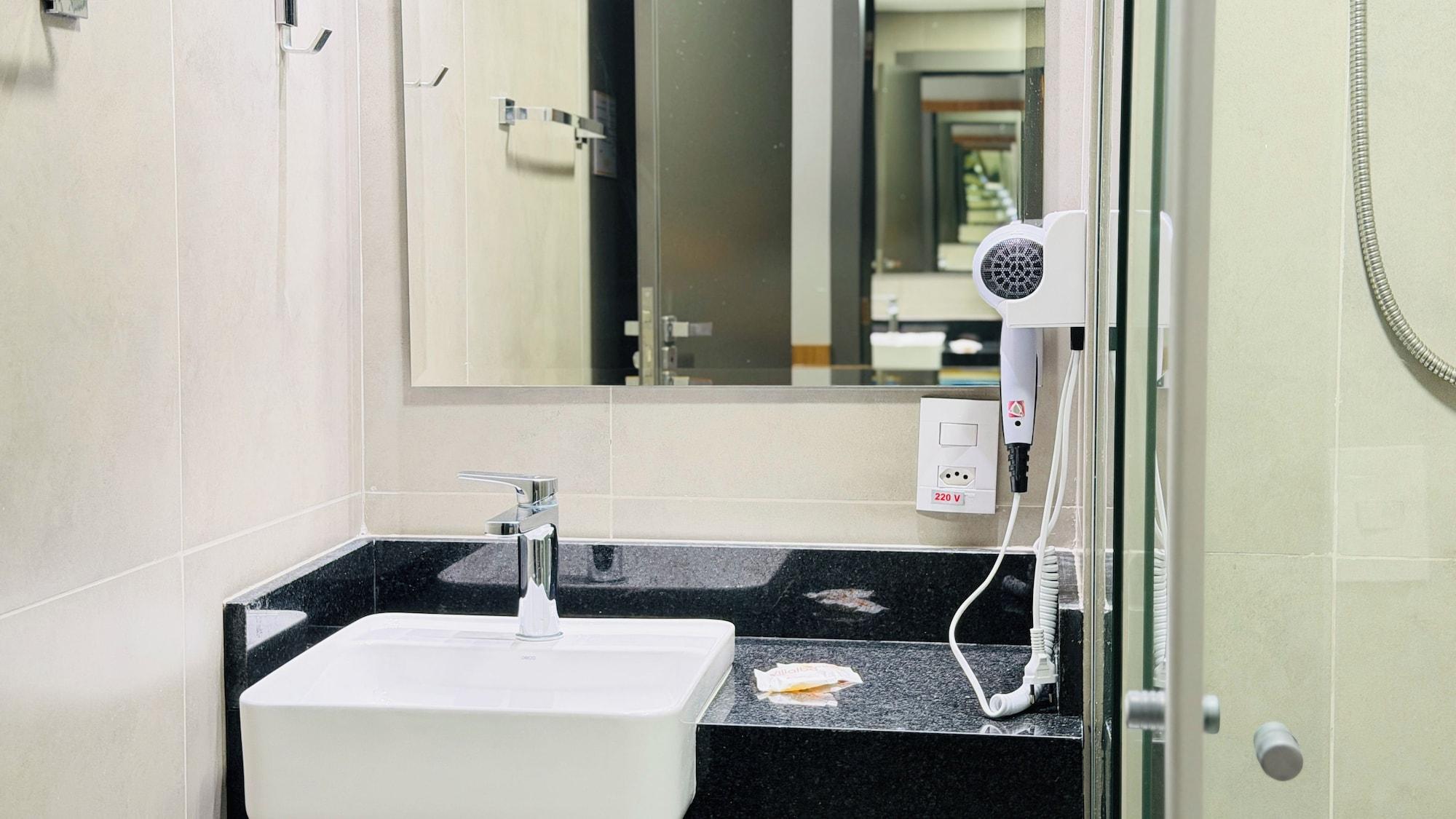 Comodidades do quarto Villalba Hotel Uberlandia