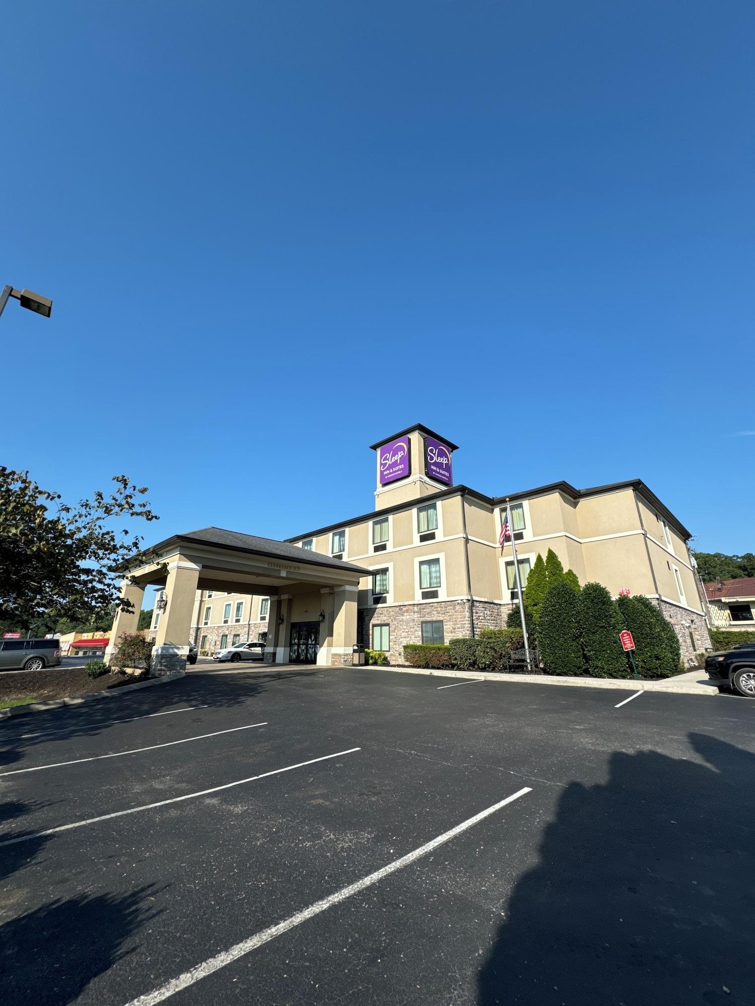 Varios Sleep Inn & Suites Manchester near Arnold AFB