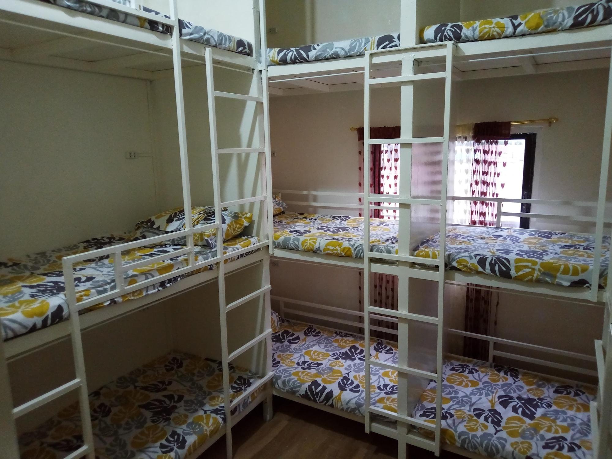 Habitación Bee-Force Backpackers Inn - Cebu