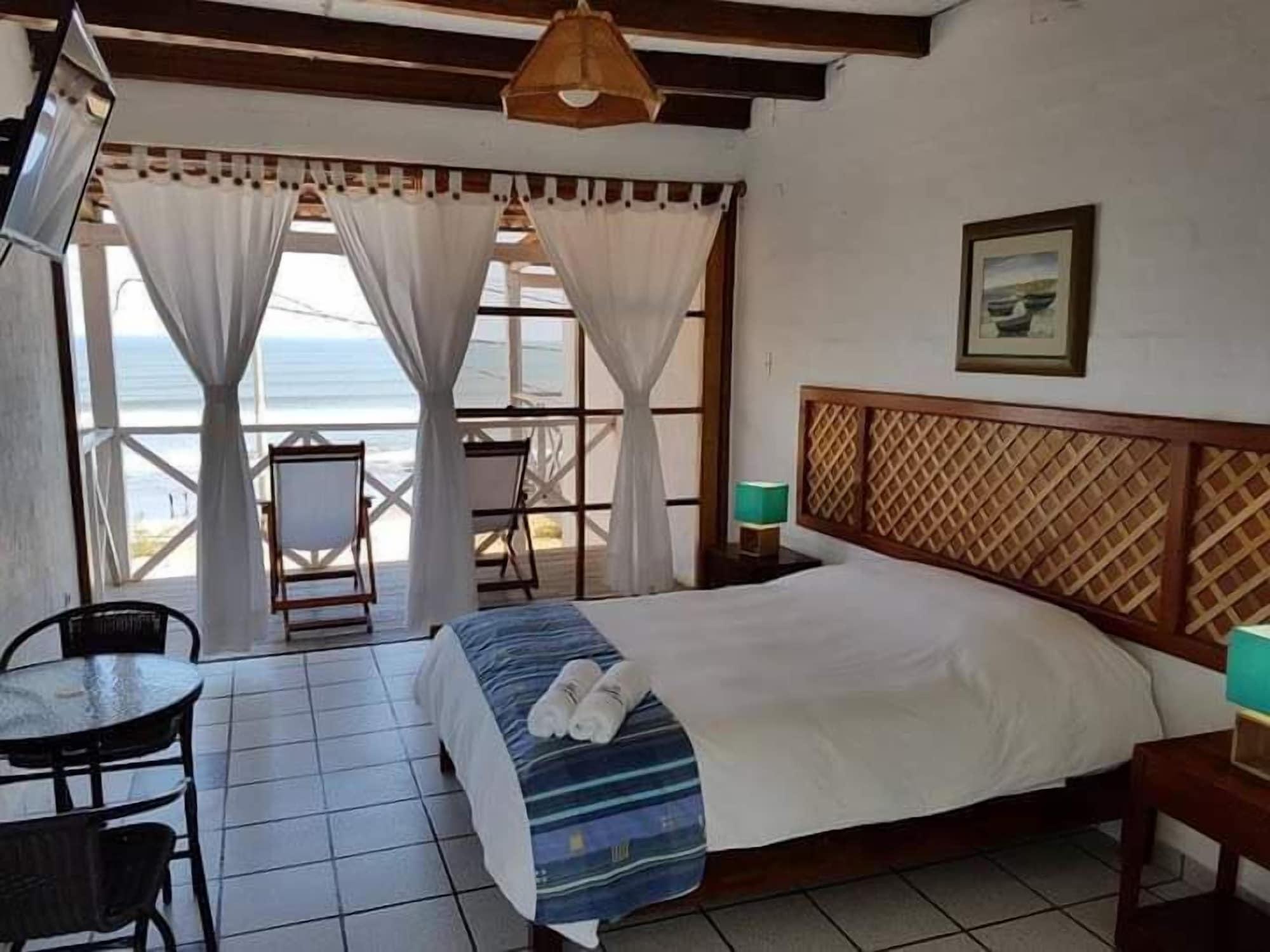 Quarto Los Delfines de Chicama