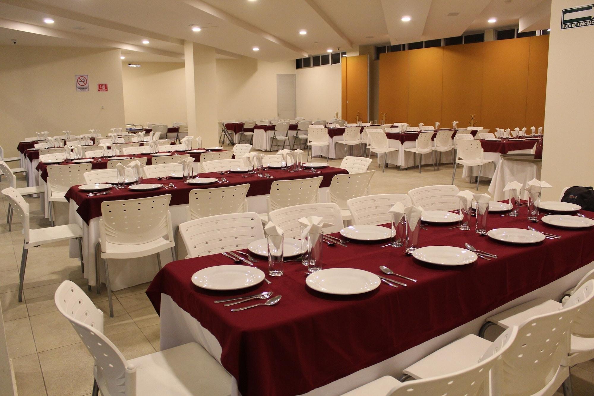 Salón de Baile Hotel Casa de Oración San José