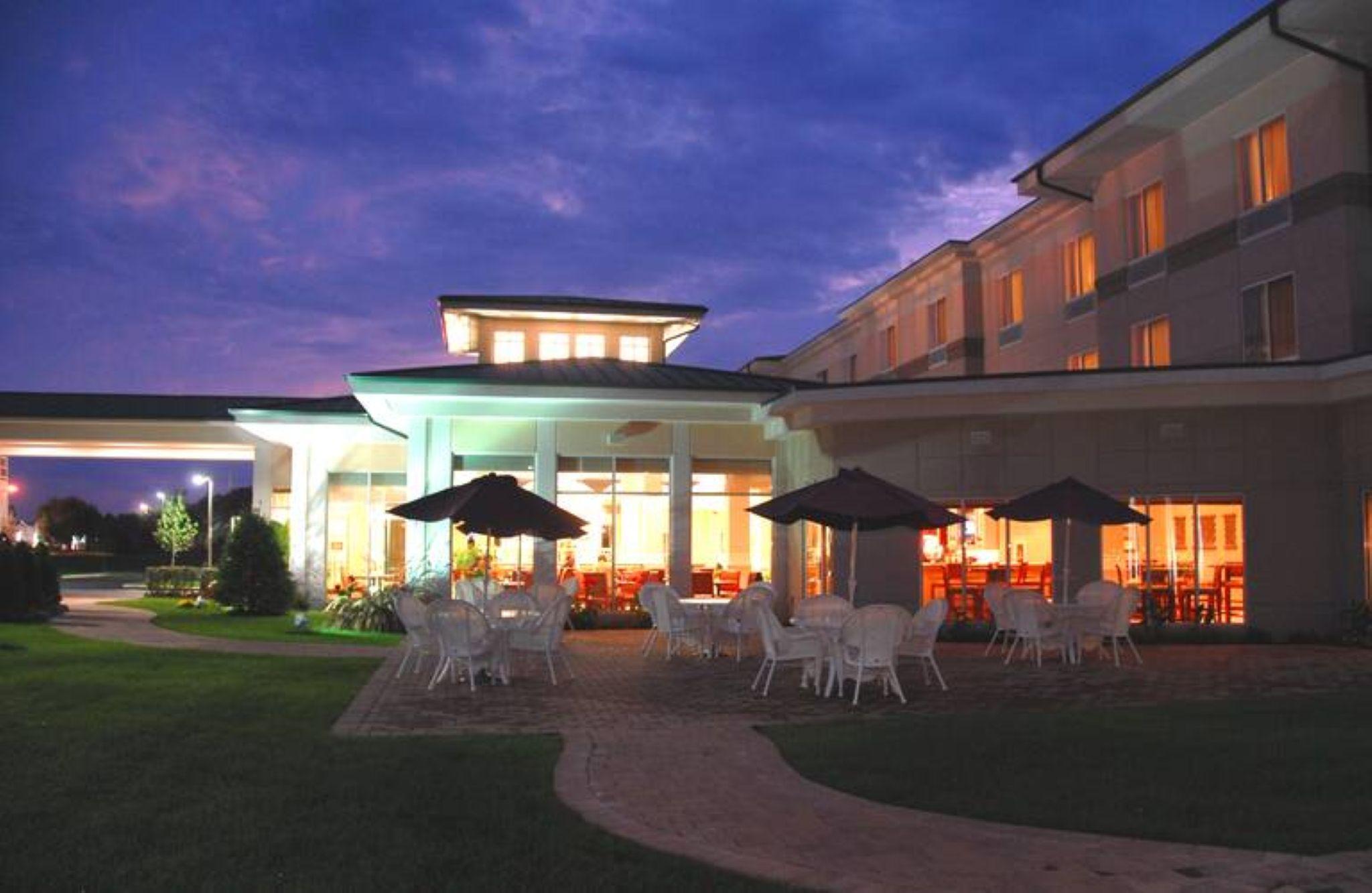 Restaurant Hilton Garden Inn Riverhead