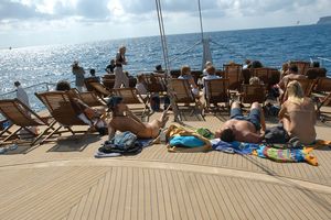 Actividad - Travesía en el catamarán Supercat