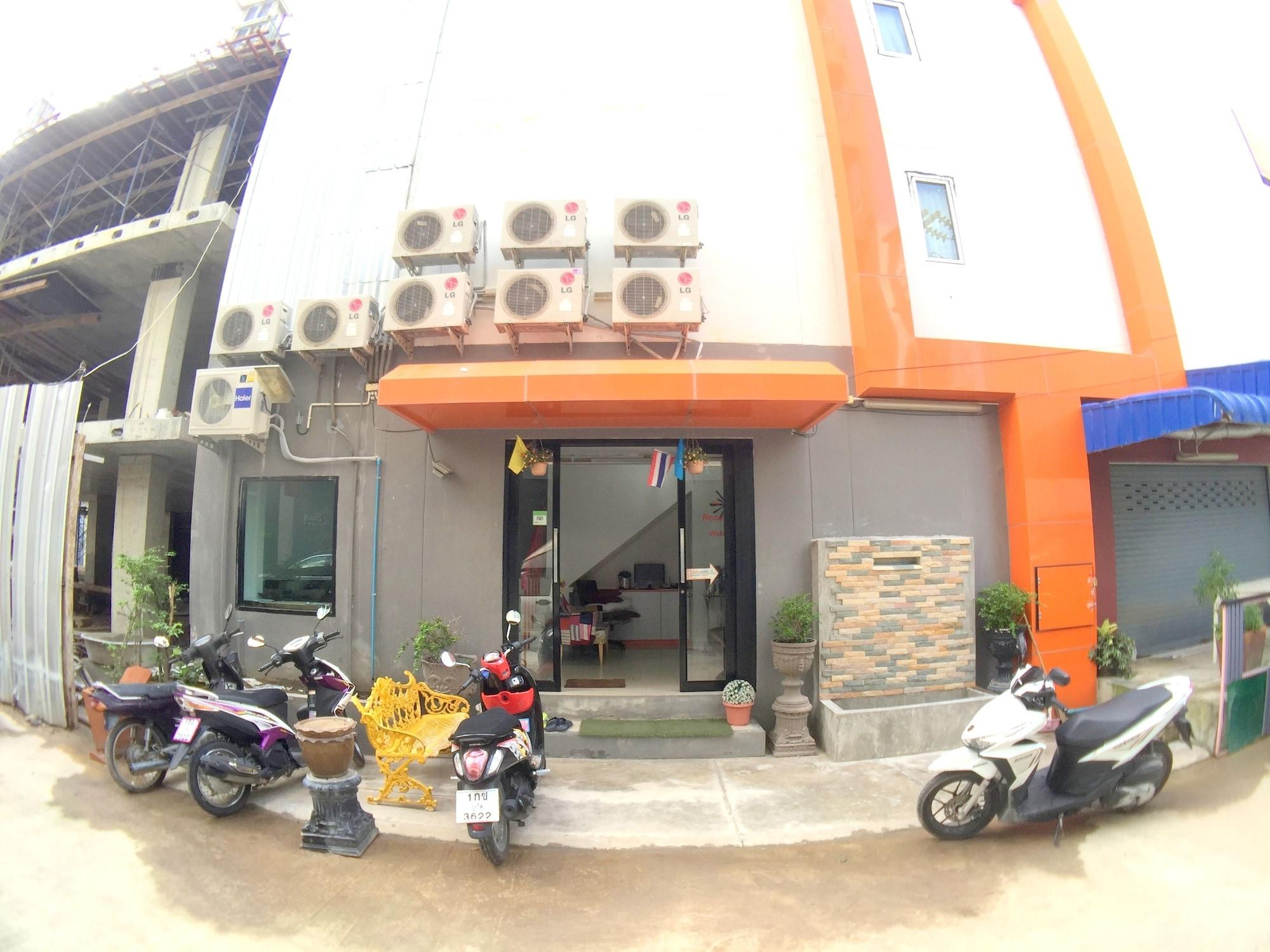 Gimnasio The Room Patong Hotel