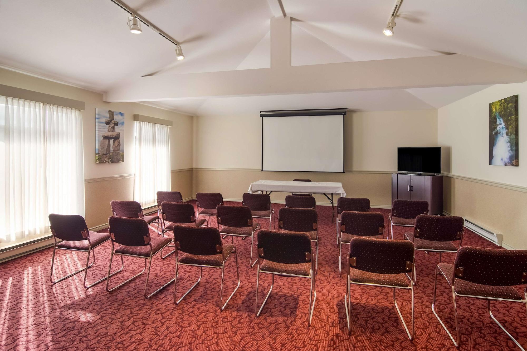 Sala de Reuniones SureStay Hotel by Best Western North Vancouver Capilano