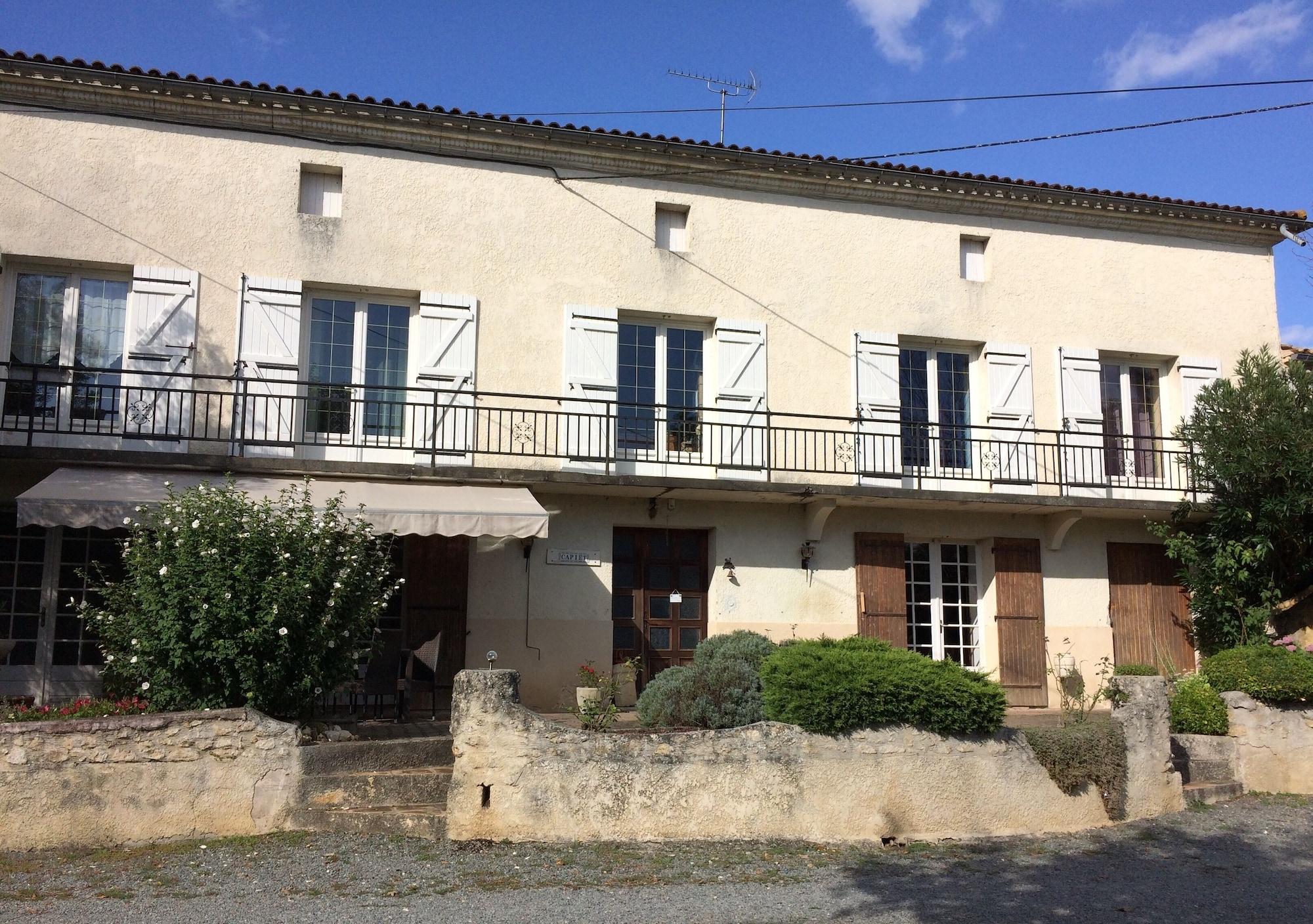 Vista Exterior Chambres D'hôtes du Domaine Capiet