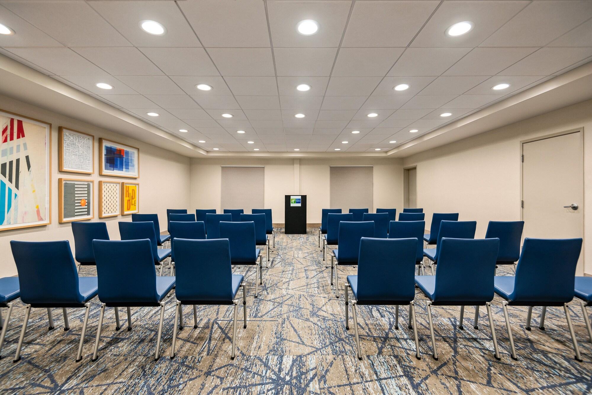 Sala de Reuniones Holiday Inn Express McDonough by IHG