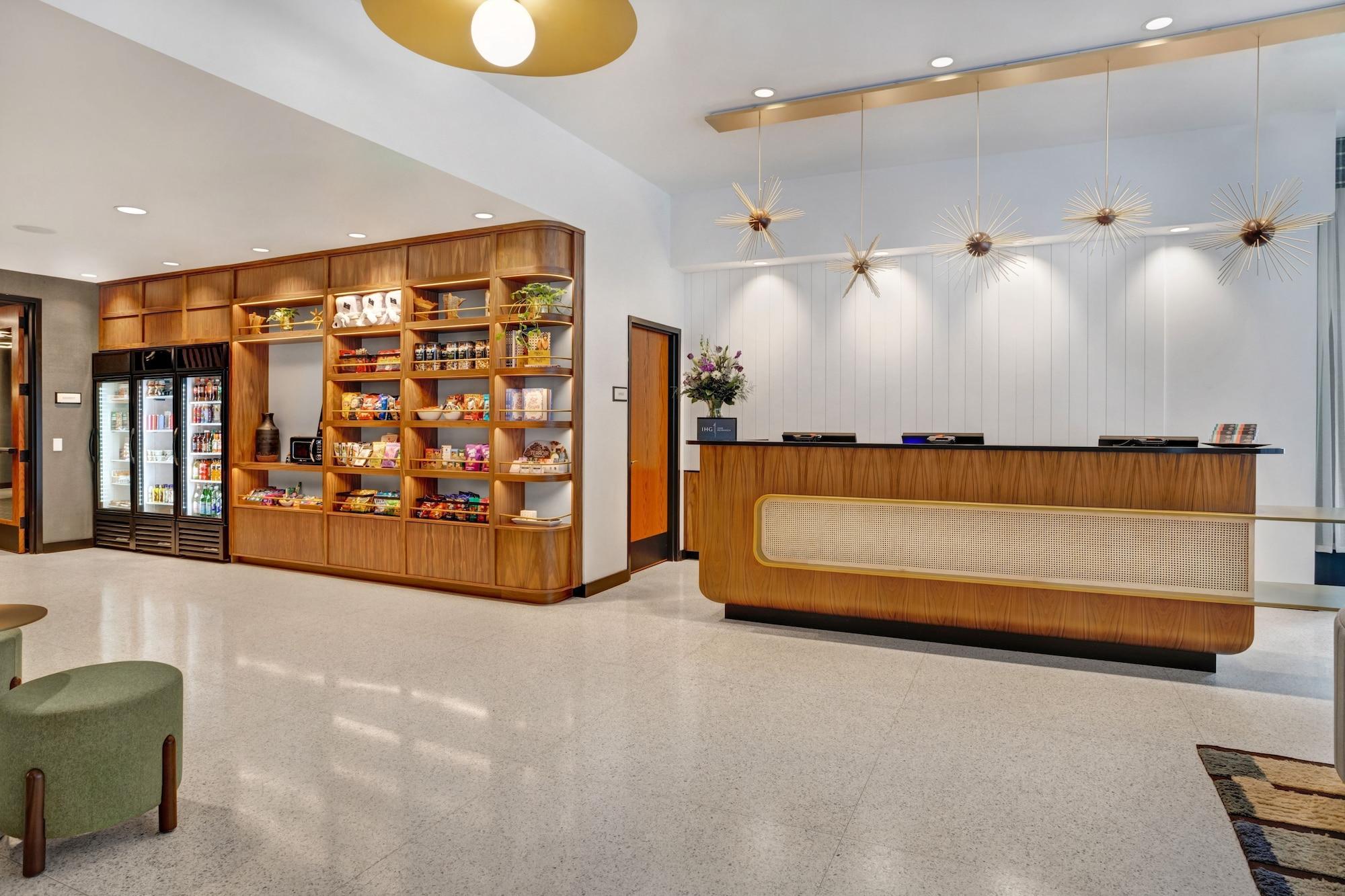 Vista Lobby Hotel Indigo Minneapolis Downtown by IHG