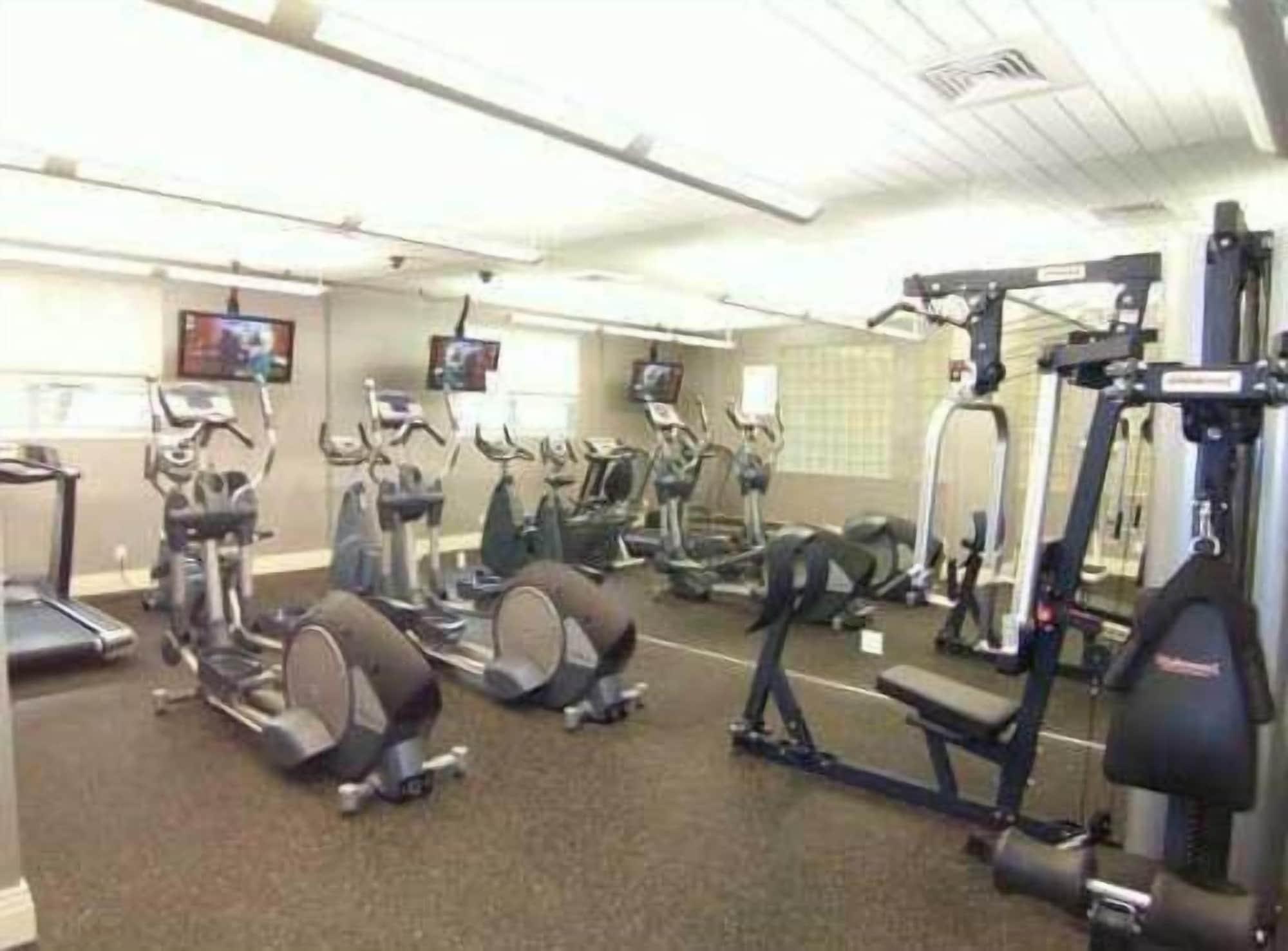 Gimnasio Hollywood Beach Side Apartments