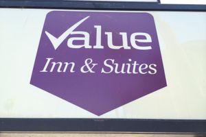 Alojamiento - Value Inn & Suites