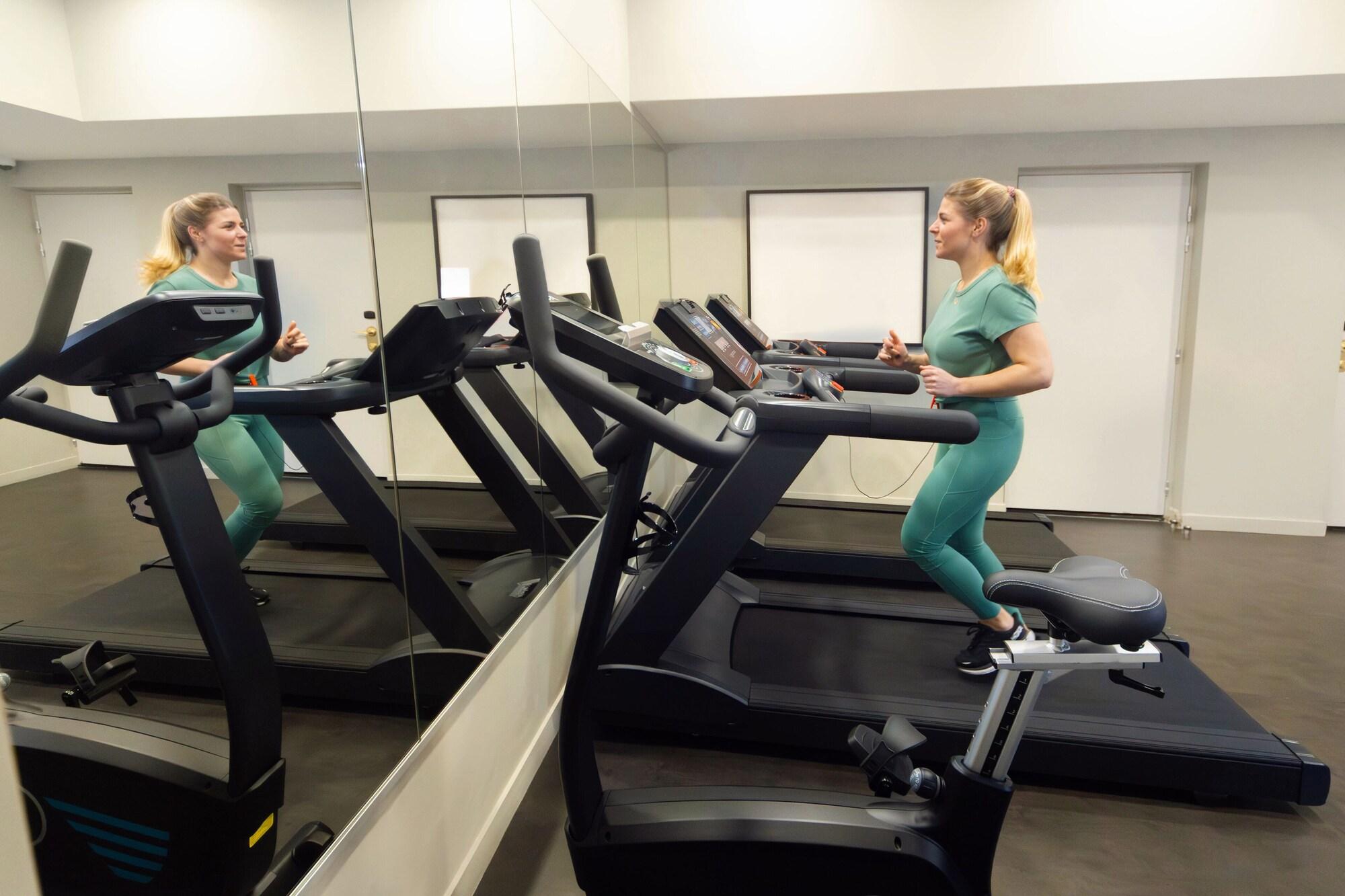 Gimnasio Mode Paris Aparthotel