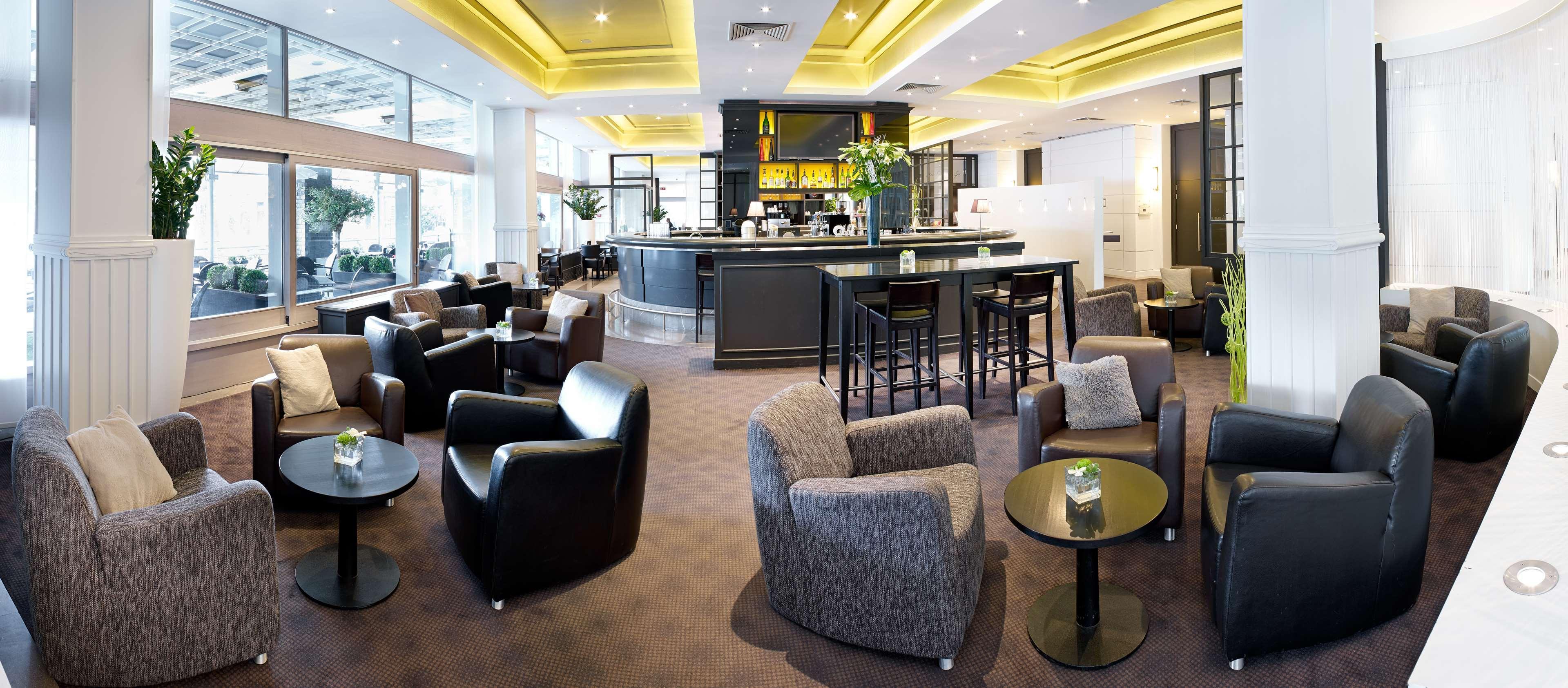 Bar/Salón Van der Valk Hotel Spa