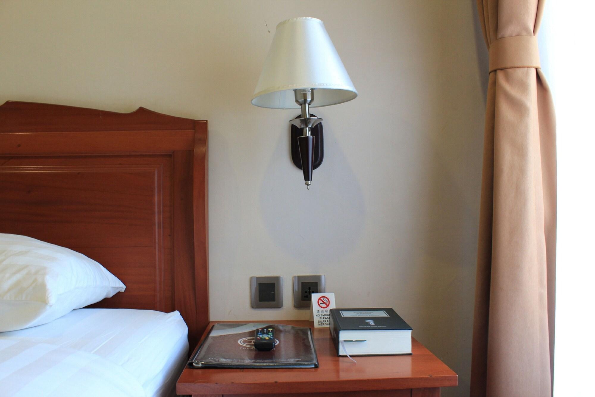 Set de Habitación Thong's Inn - KNO Kualanamu Transit Hotel