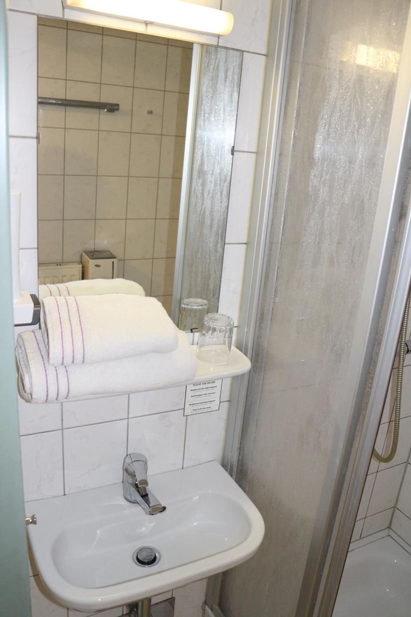 Equipamiento de Habitación Pension Alt-Strassgang