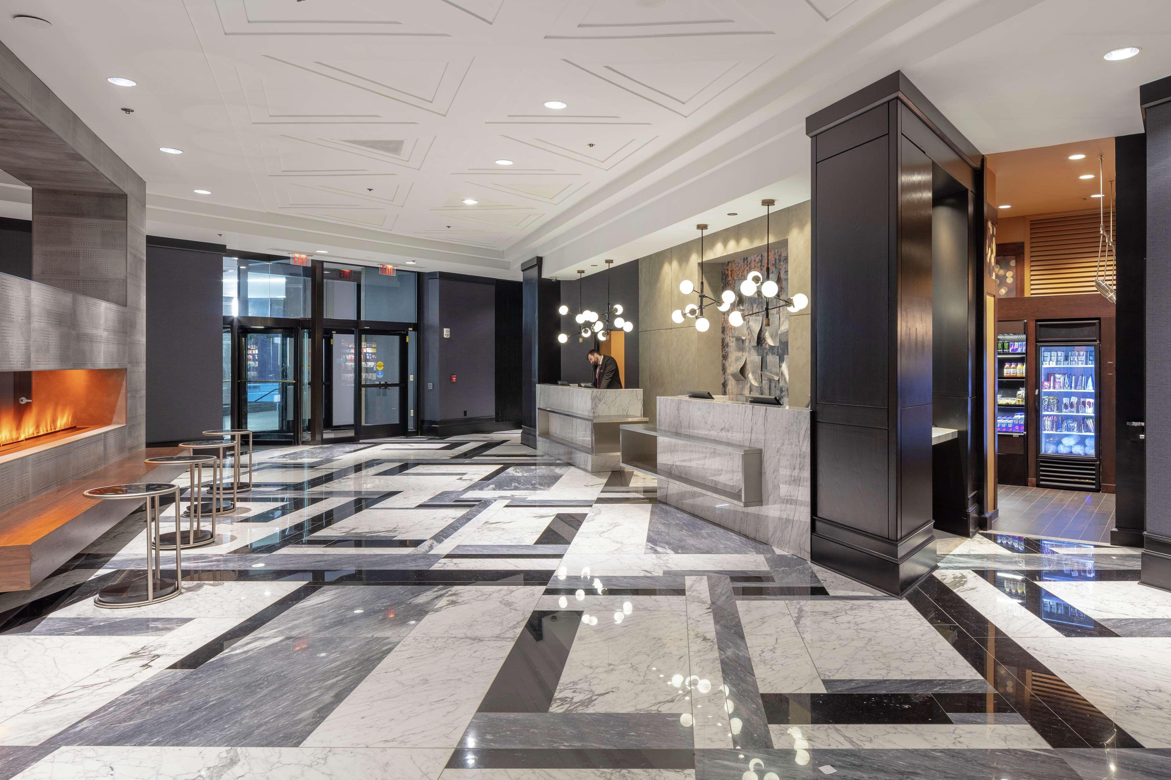 Vista Lobby Hilton Boston Back Bay