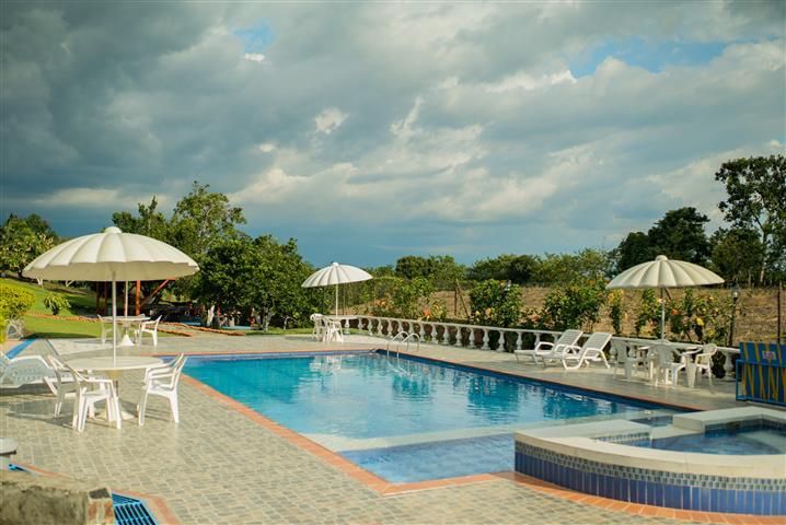 Vista Piscina Finca Hotel El Brillante