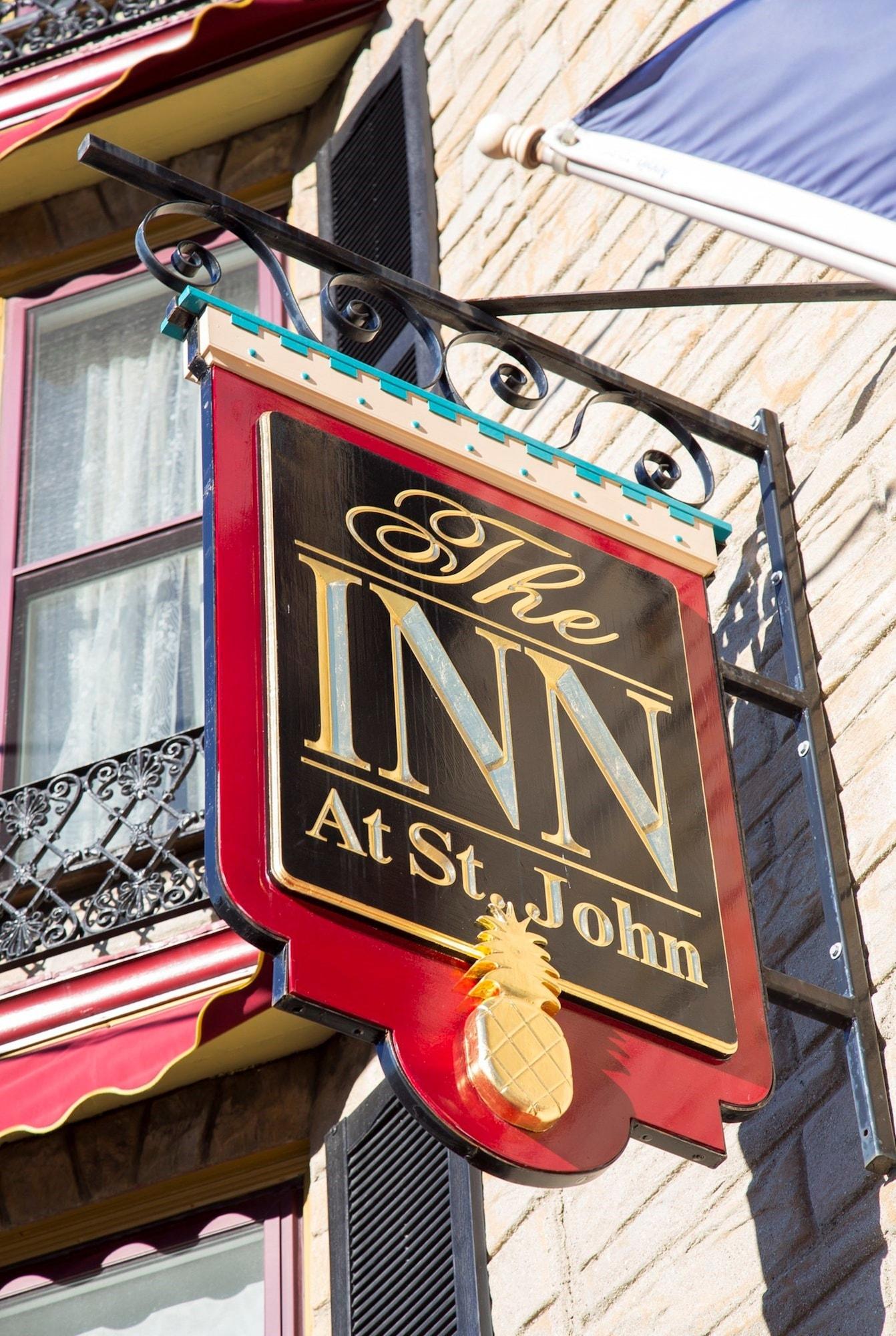Vista Exterior Inn at St John Portland In-Town