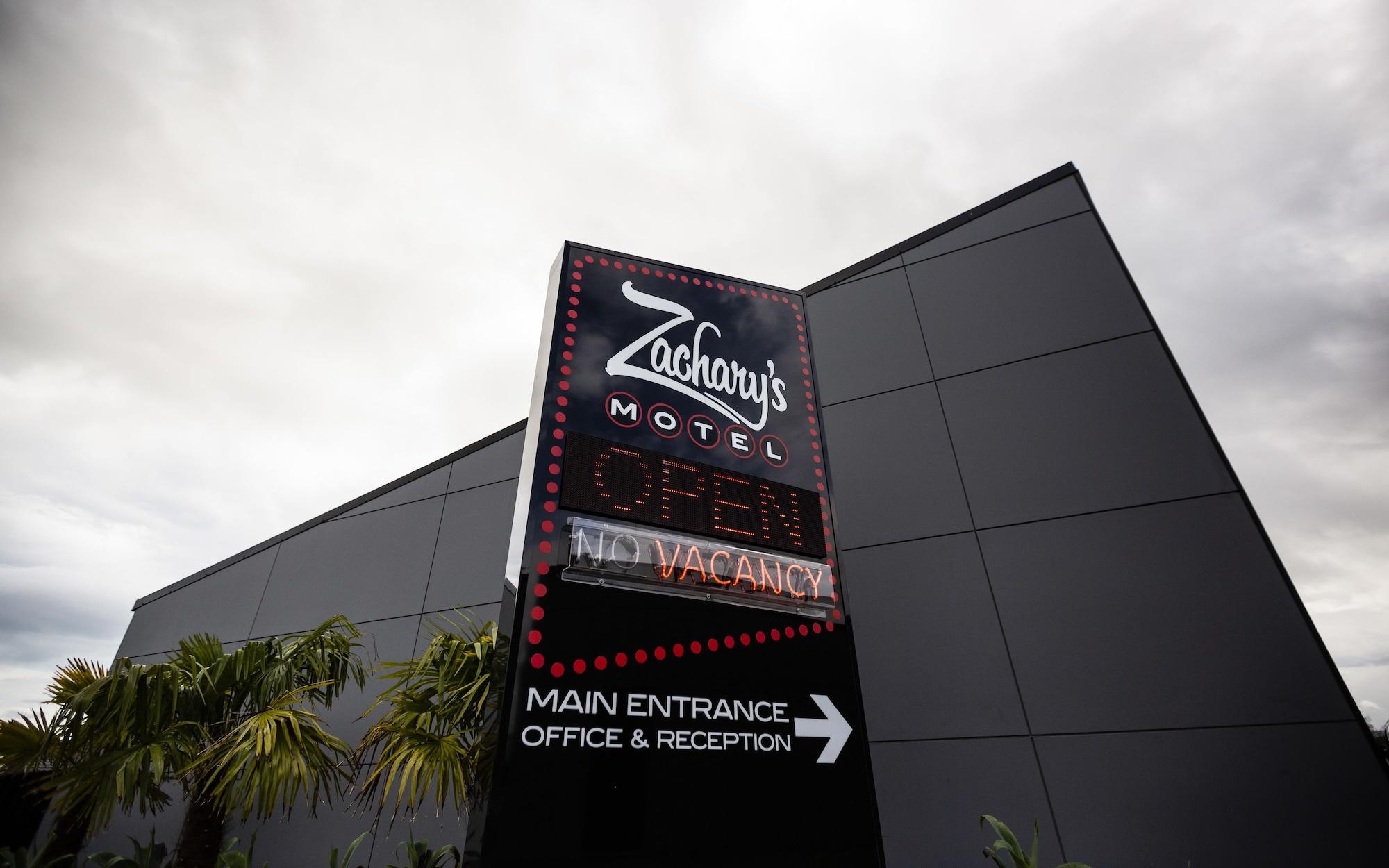 Vista Exterior Zachary's Motel