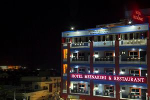 Alojamiento - Hotel Meenakshi Udaipur