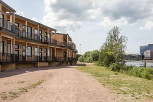 Alojamiento - Waterfront Cabins Studio Apartments