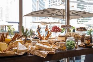 Paquete - Radisson Blu Hotel Dubai Waterfront