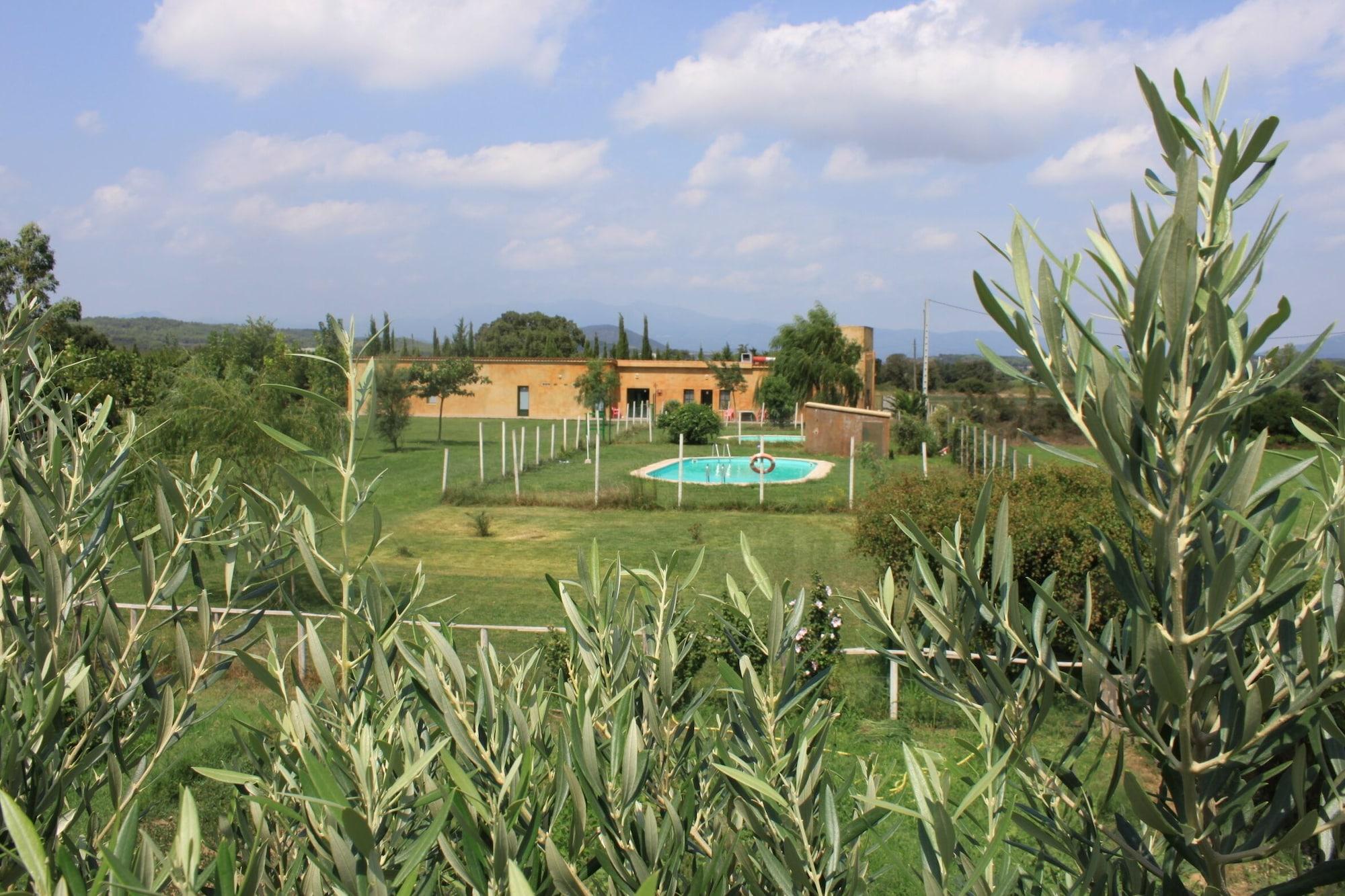 Vista Exterior Granja Escola La Perdiu - Hostel
