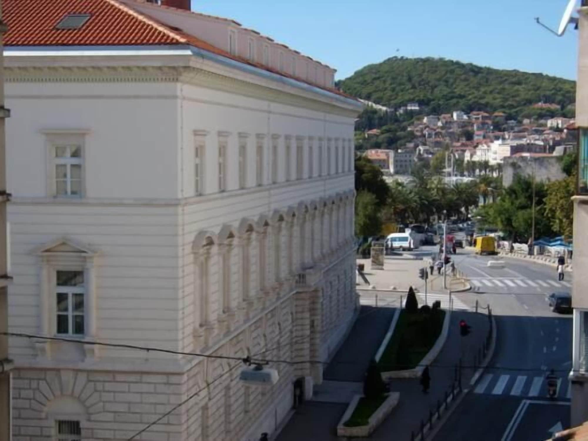 Varios Rooms Damira Split