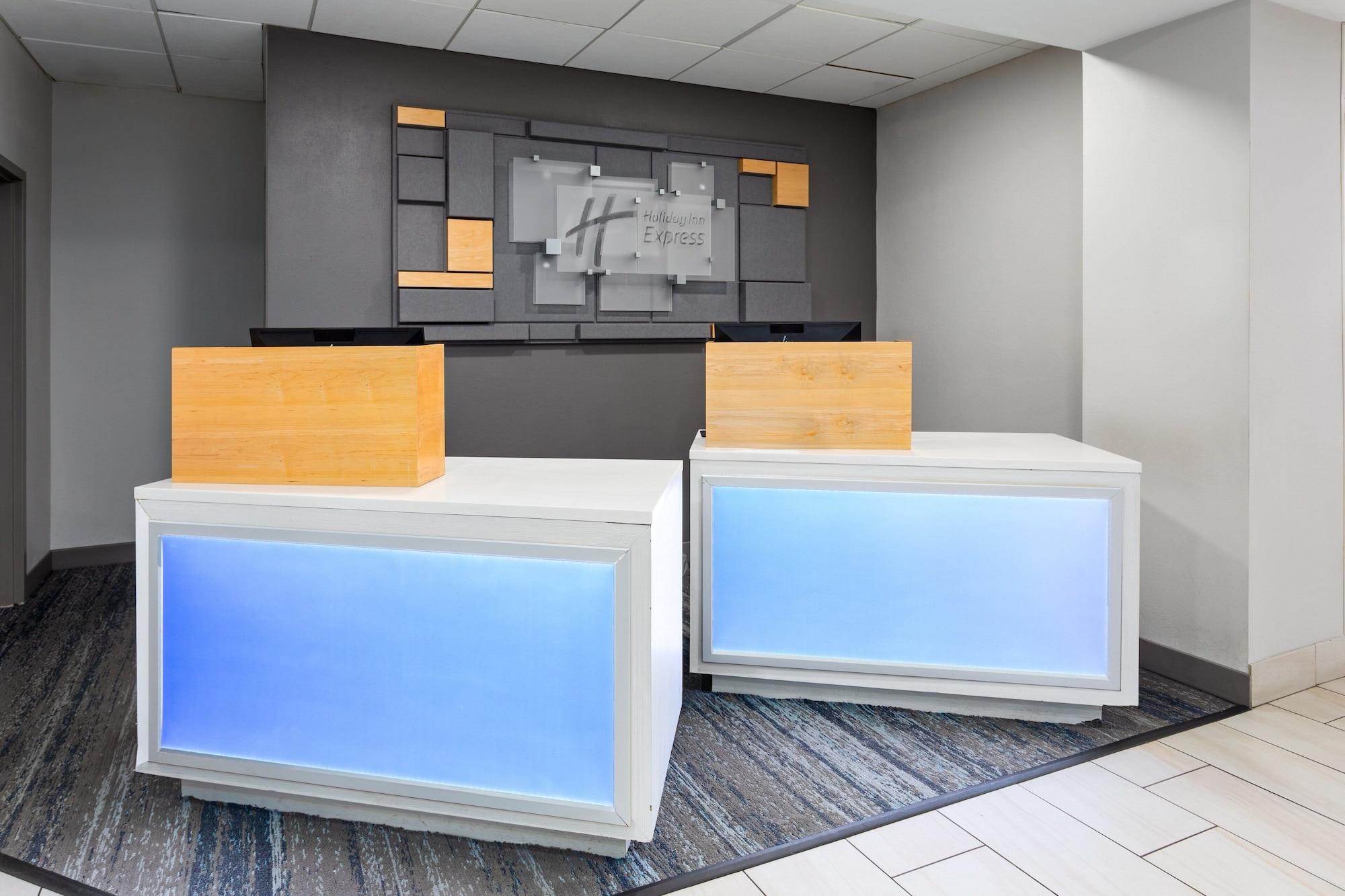 Vista Exterior Holiday Inn Express New Albany - Louisville NW by IHG