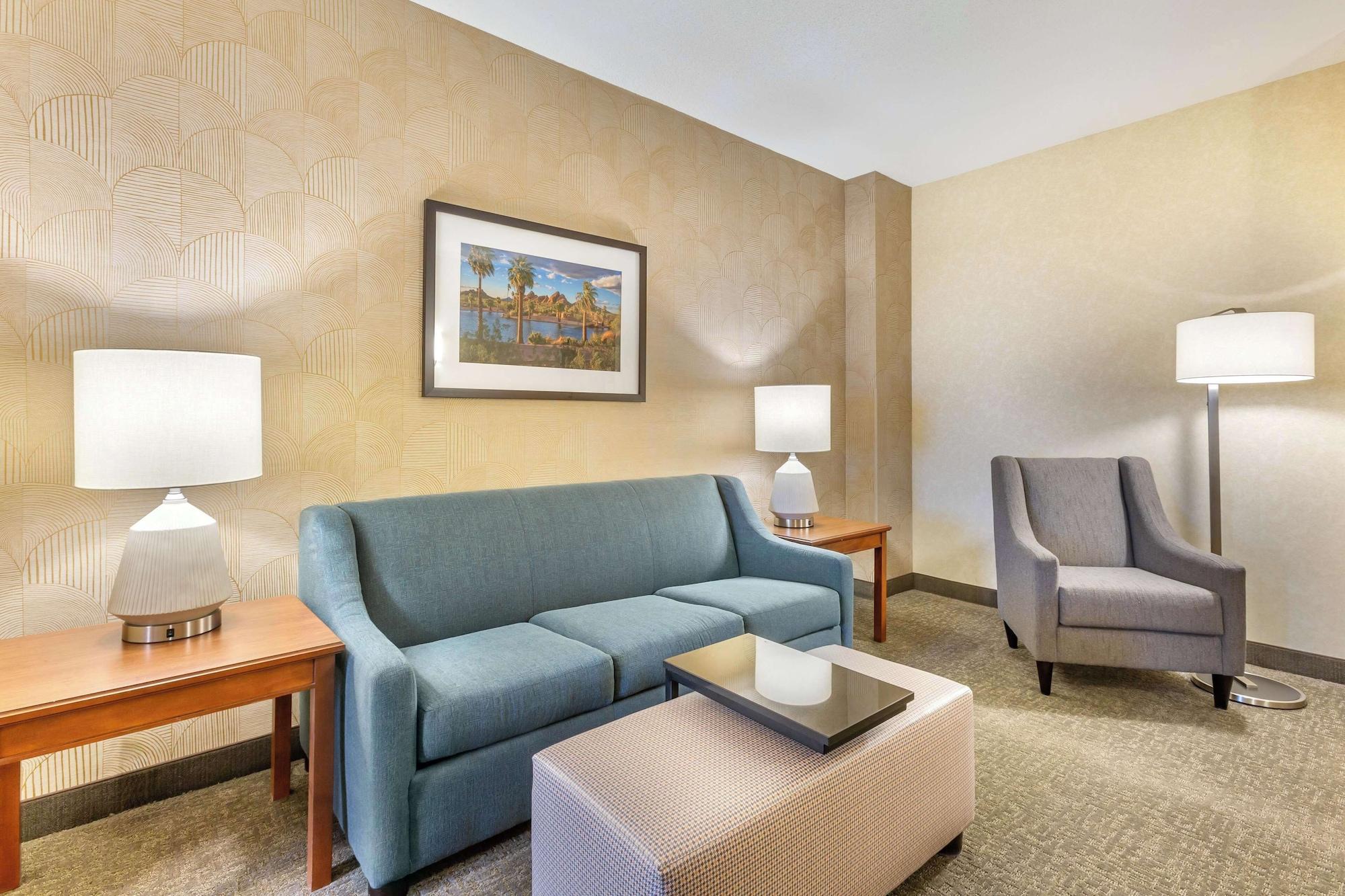 Habitación Drury Plaza Hotel Phoenix Tempe