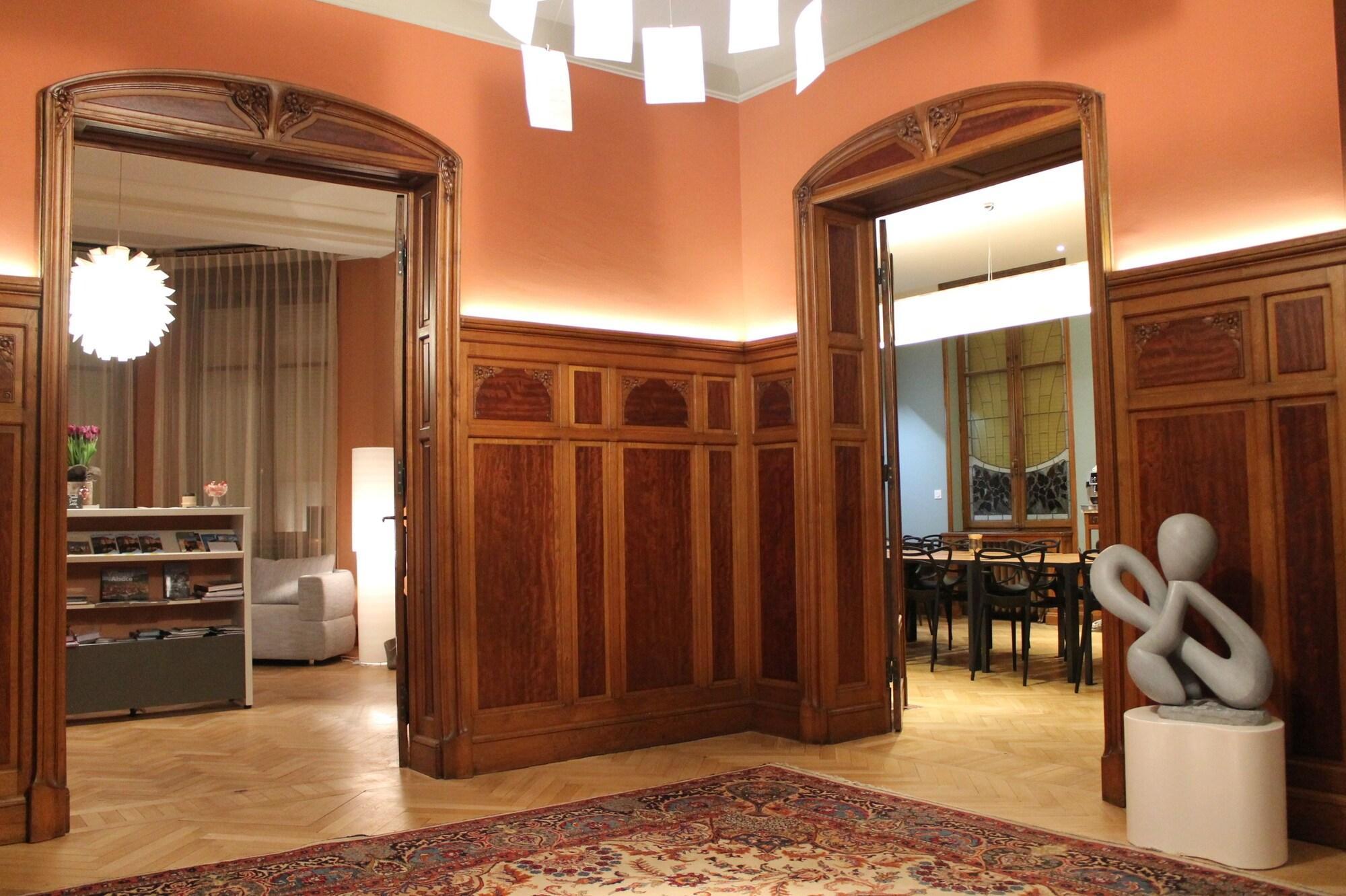 Vista Lobby Villa Élyane