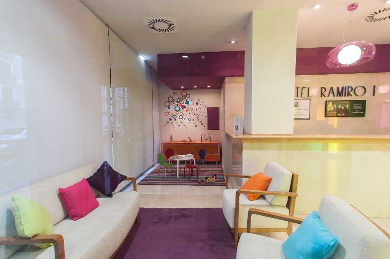Vista Lobby ibis Styles Zaragoza Centro
