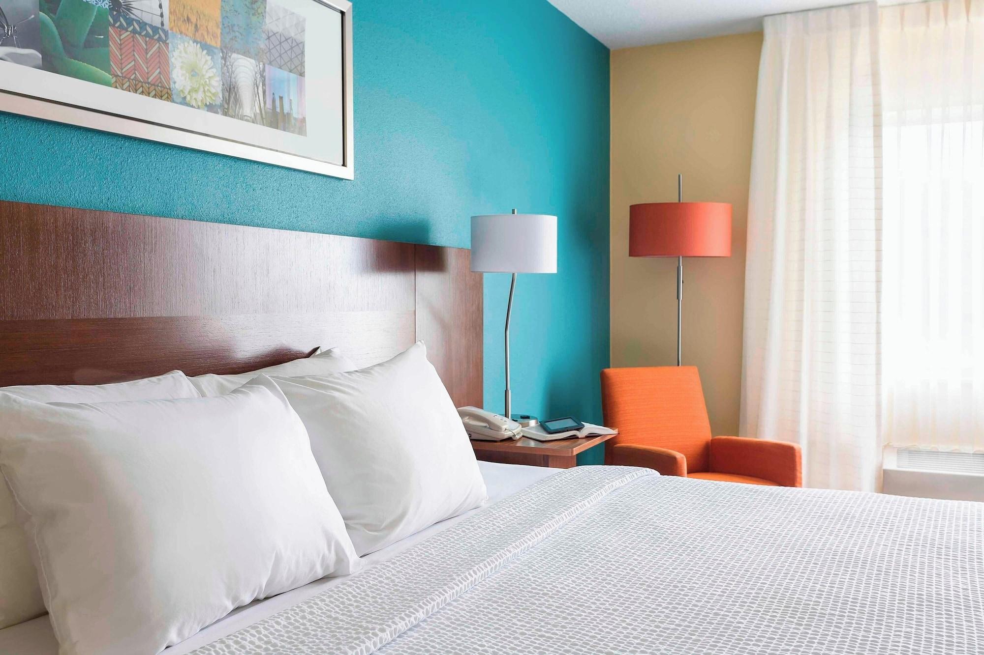 Habitación Fairfield Inn & Suites Mansfield Ontario