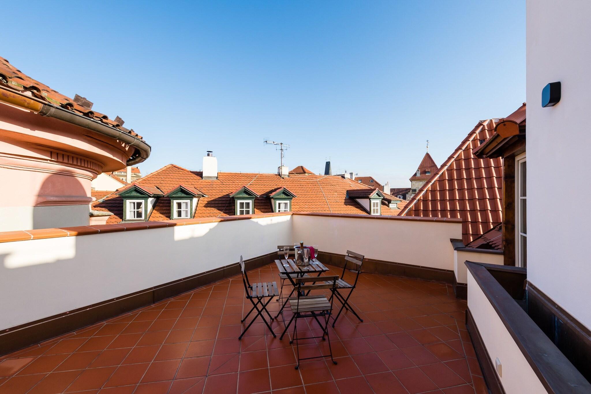 Varios Old Royal Post Hotel
