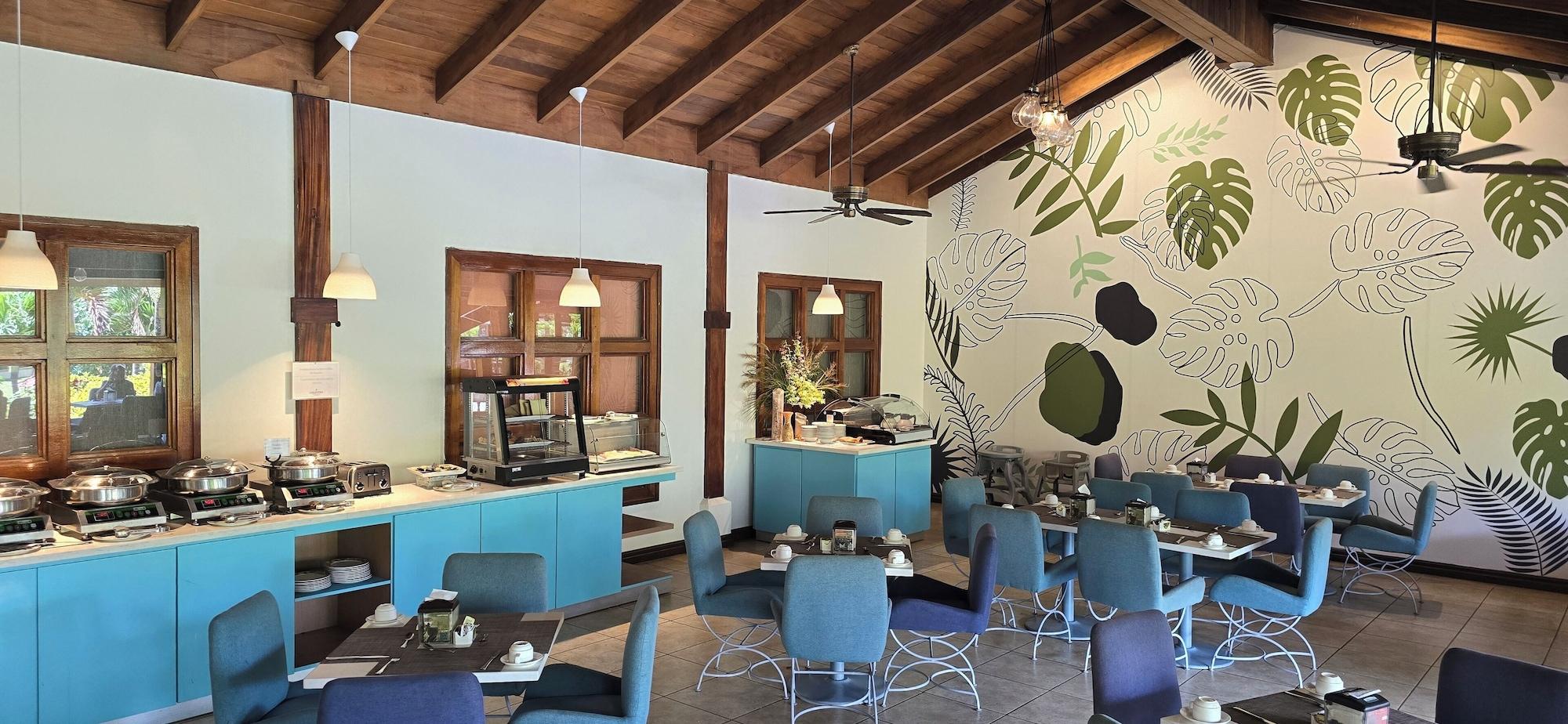 Restaurant Country Inn & Suites by Radisson, San Jose Aeropuerto, Costa Rica