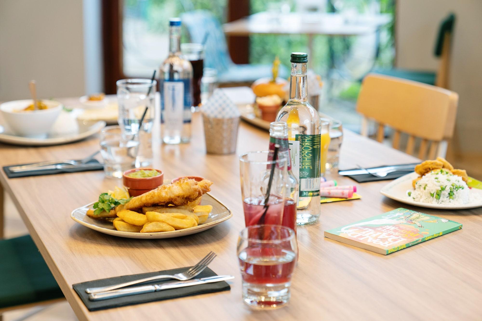 Restaurant Holiday Inn Gloucester-Cheltenham by IHG
