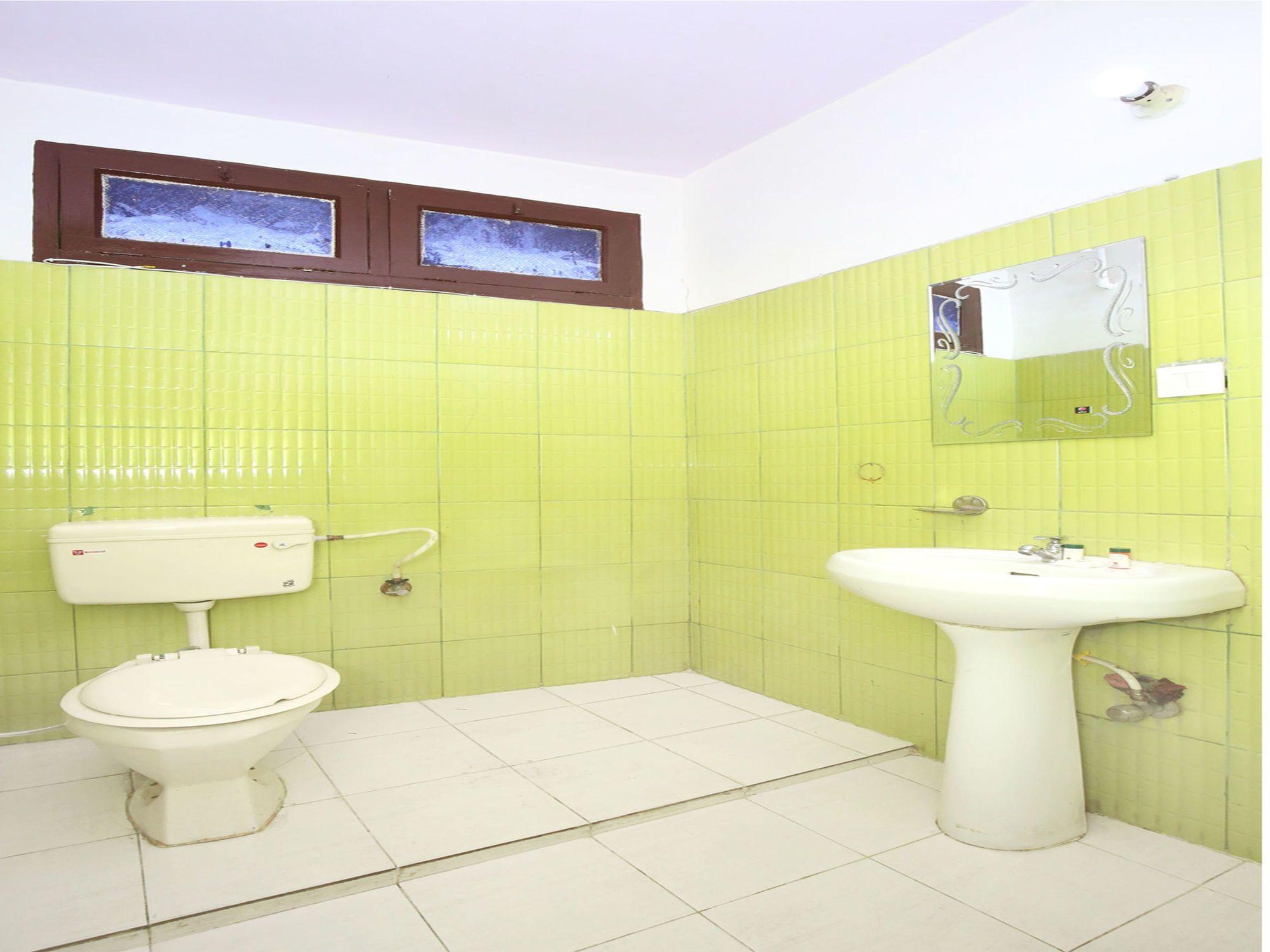 Equipamiento de Habitación OYO 10376 Hotel Golden Inn