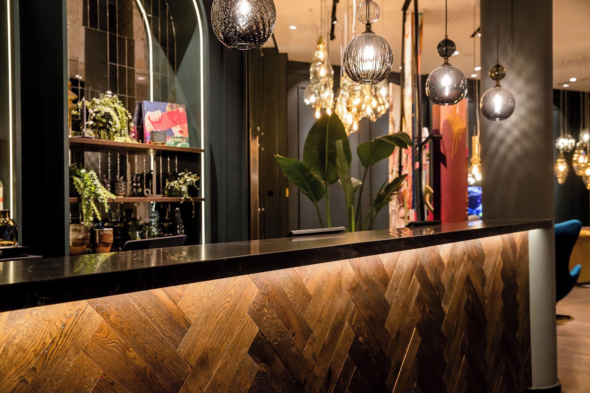 Vista Lobby Motel One Graz
