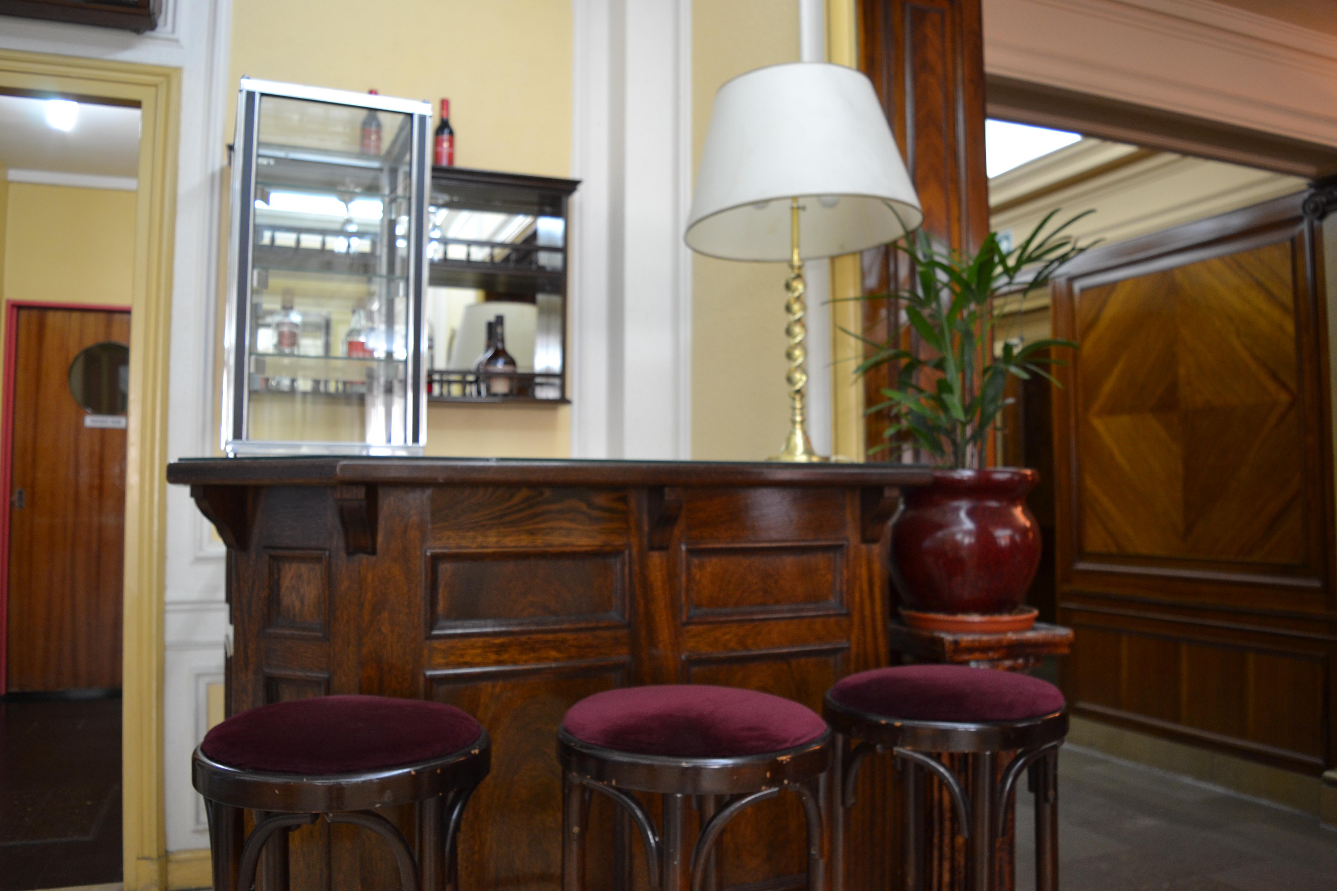 Bar/Salón Hotel Lyon