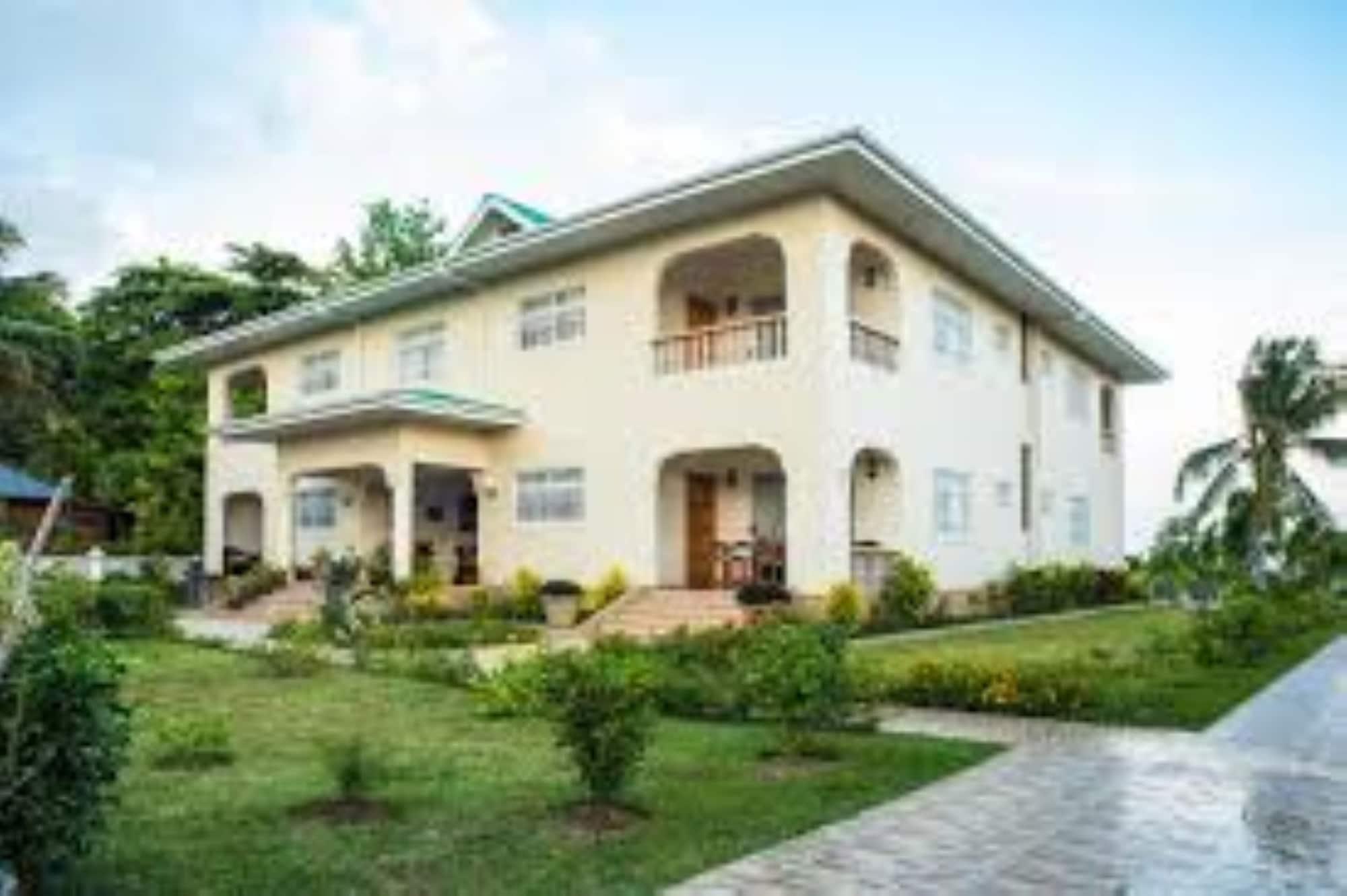 Vista Exterior Seashell Beach Villa