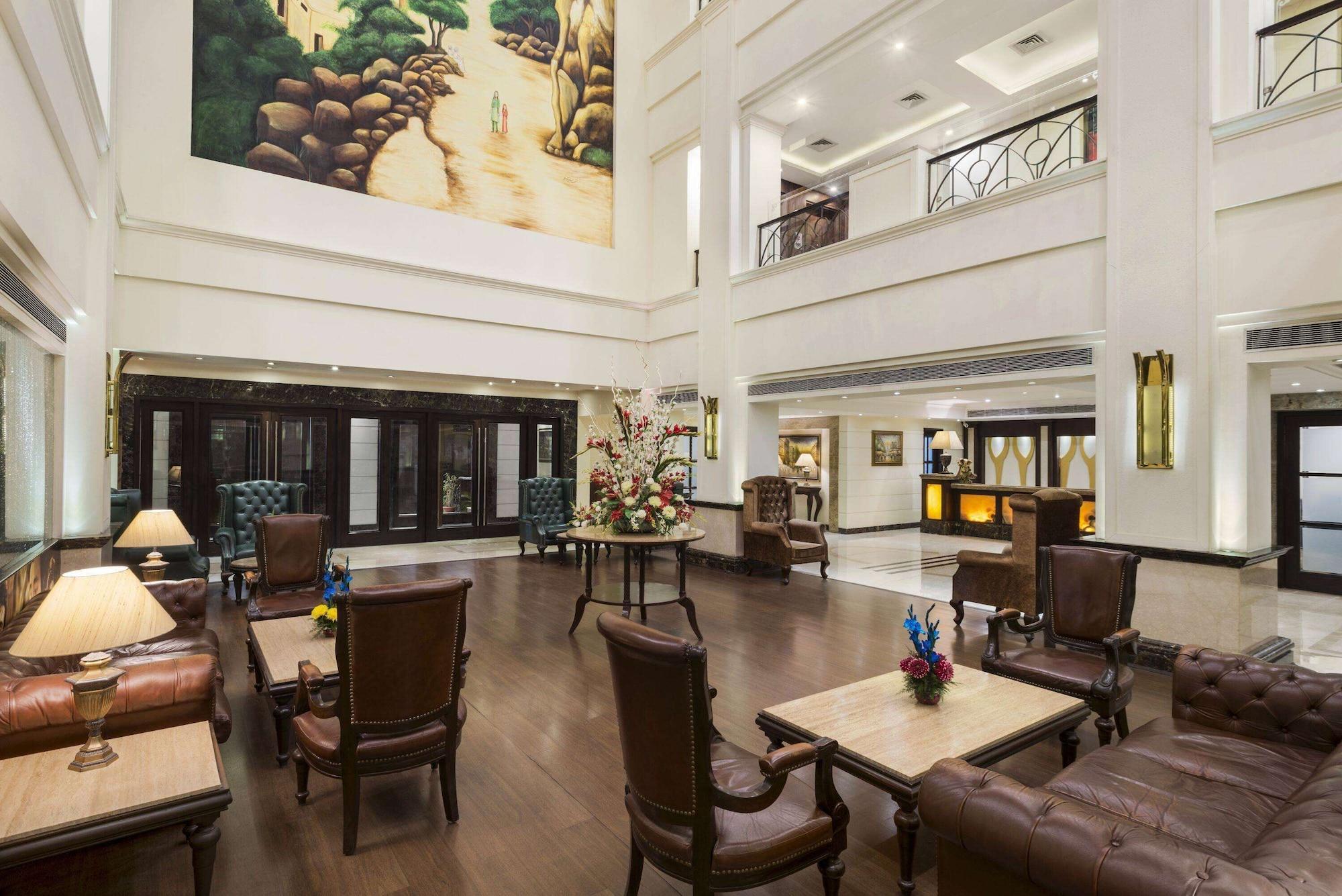 Vista Lobby Ramada by Wyndham Jalandhar City Centre